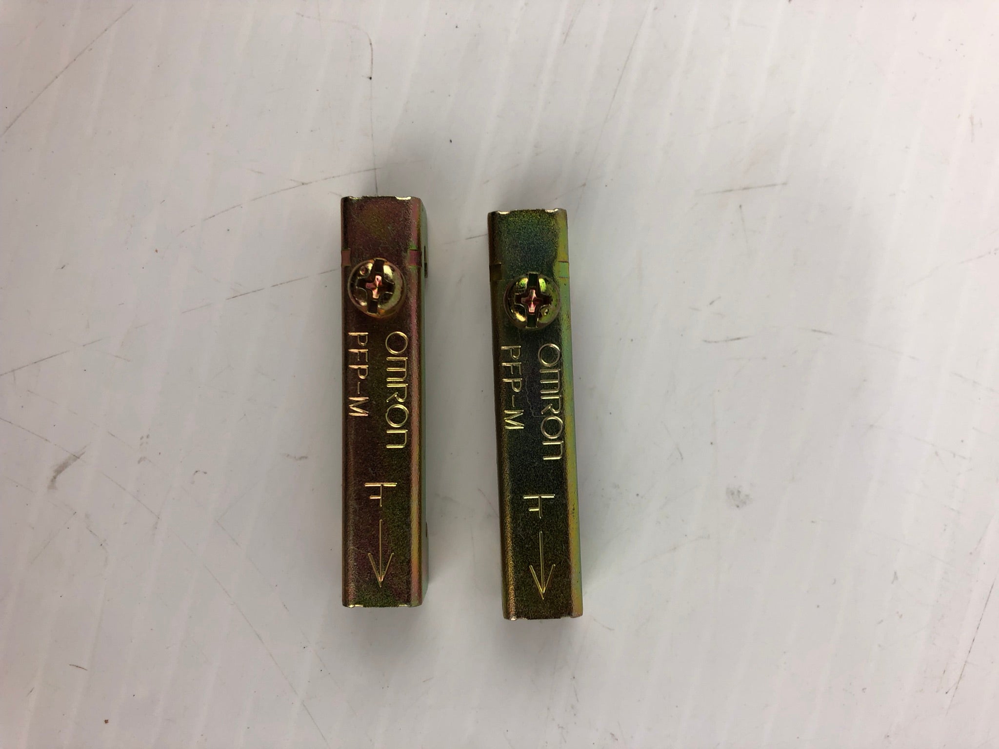 Omron PFP-M Din Rail Track End Plates - Lot of 2