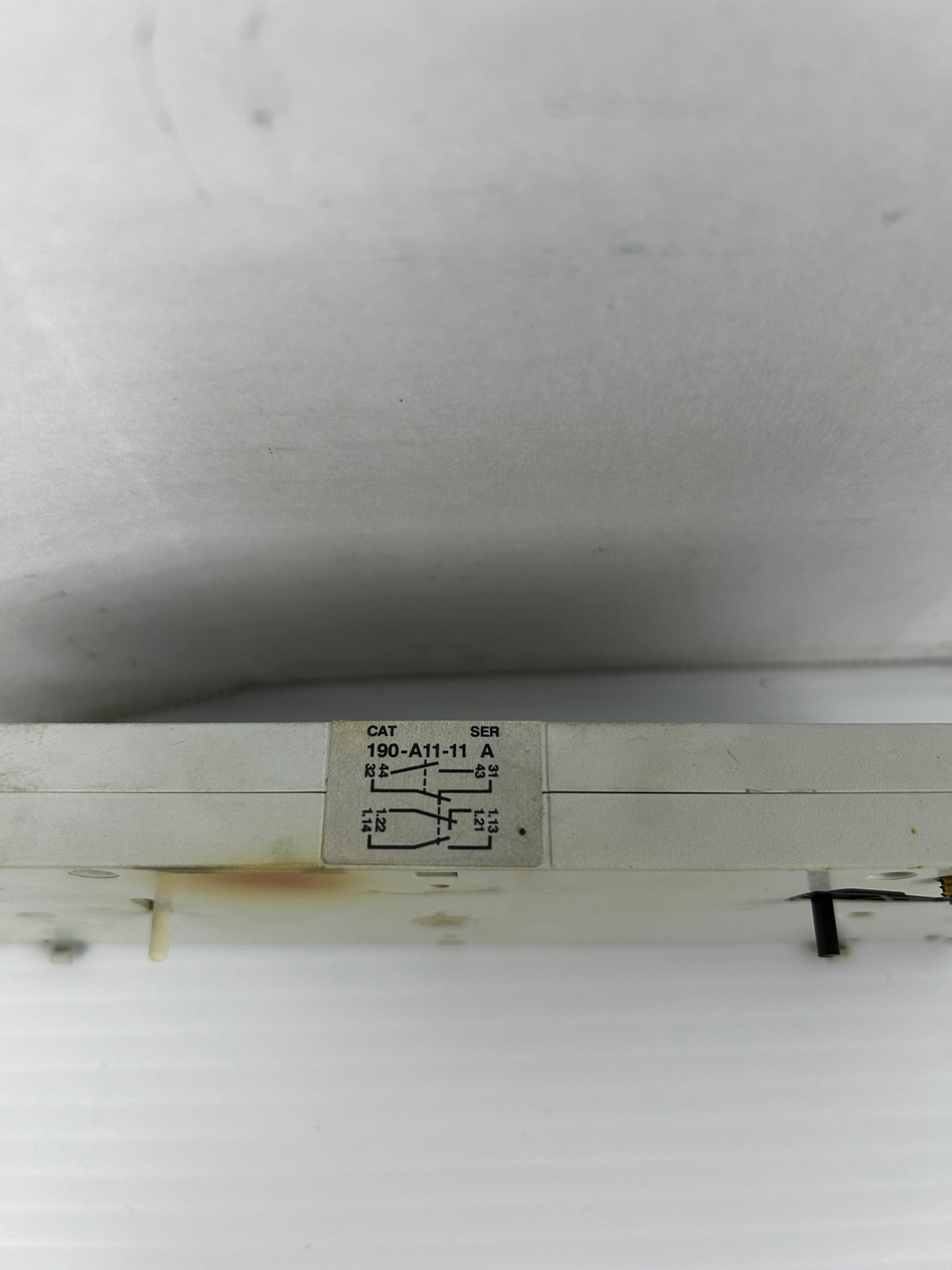 Allen-Bradley 190-A11-11 Auxiliary Contact Ser. A 500V 6A