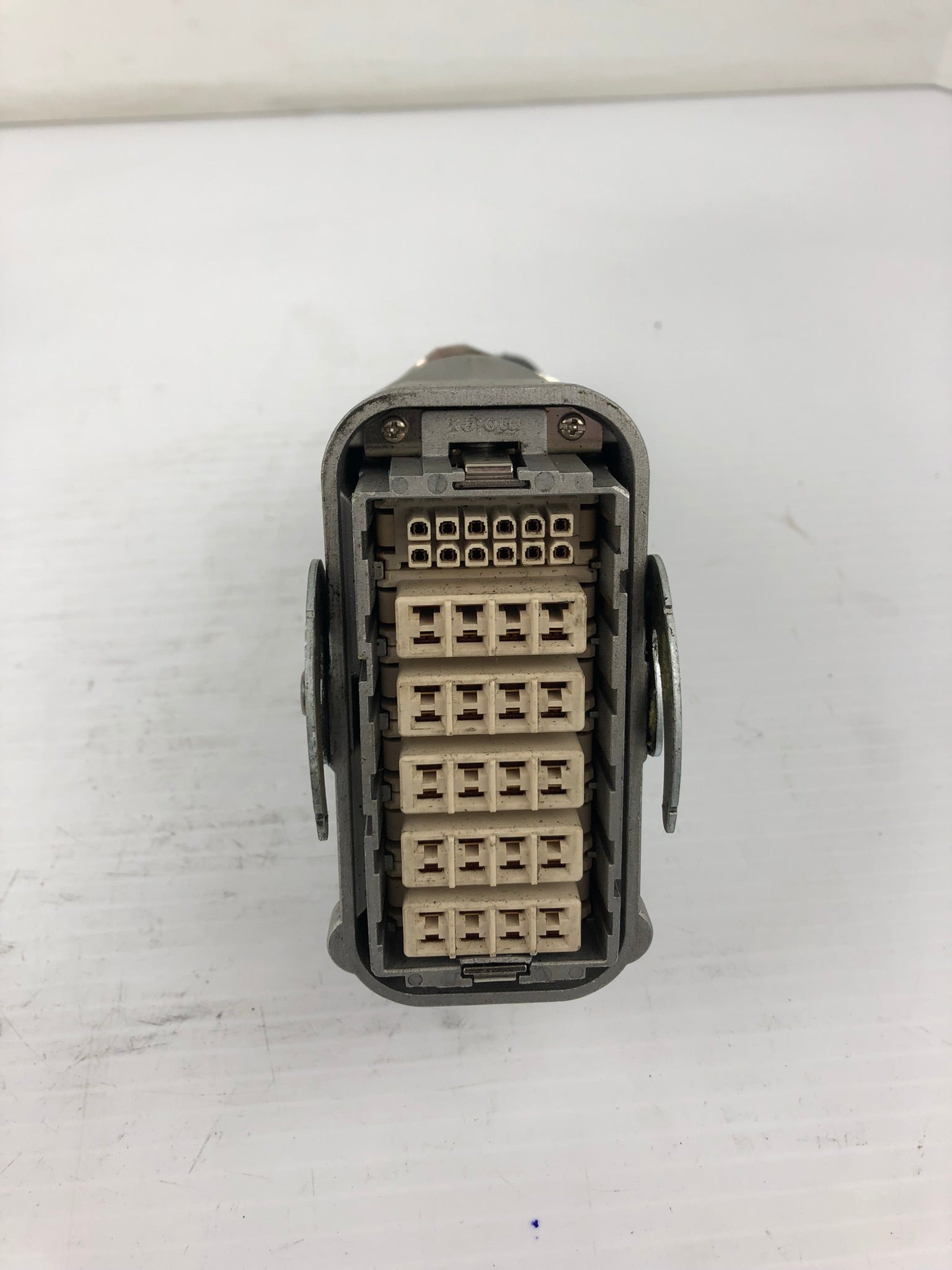 MOLEX Large Connector