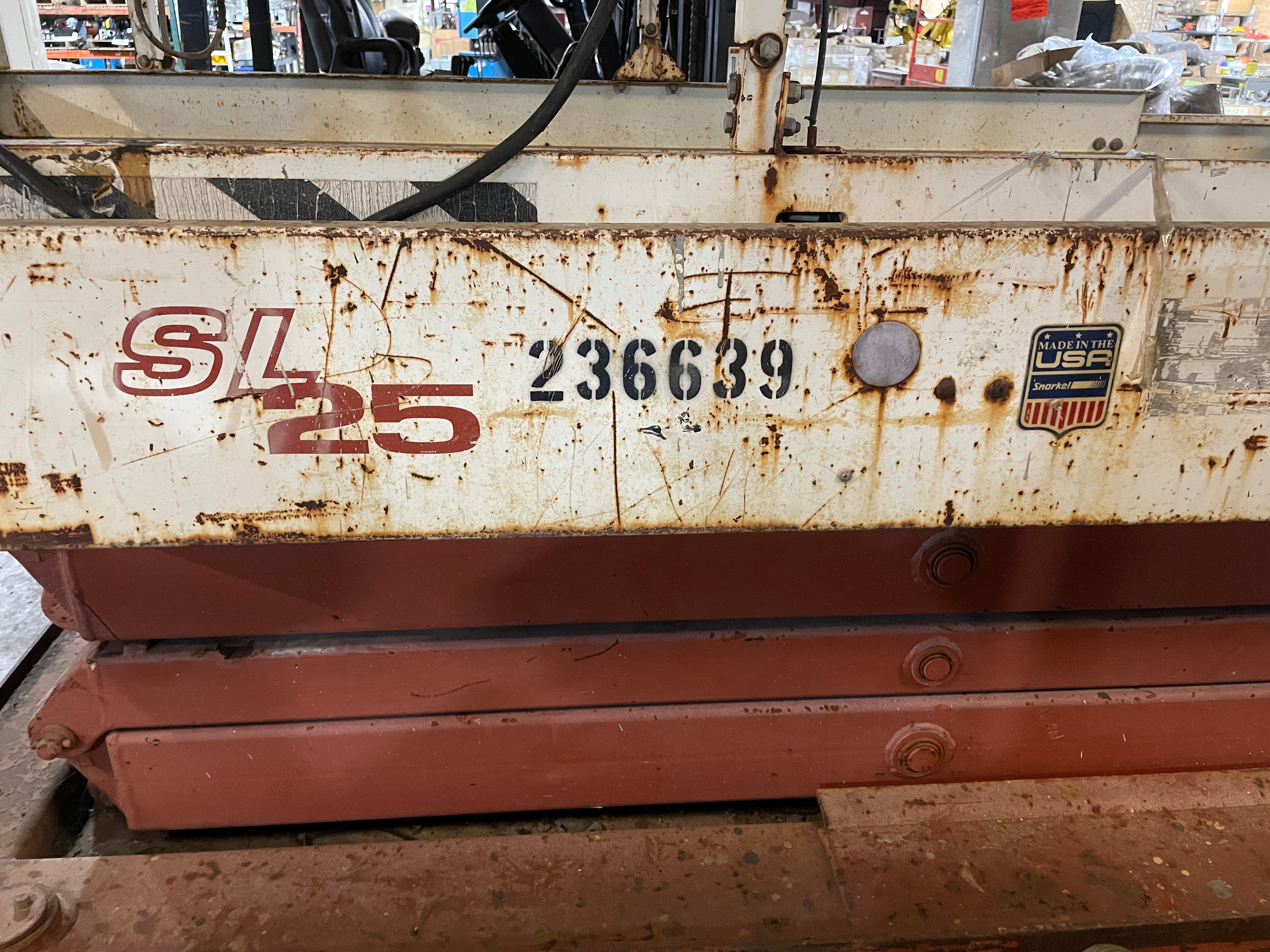 Snorkel Scissor Lift SL25 Electric 850 Lb. Capacity
