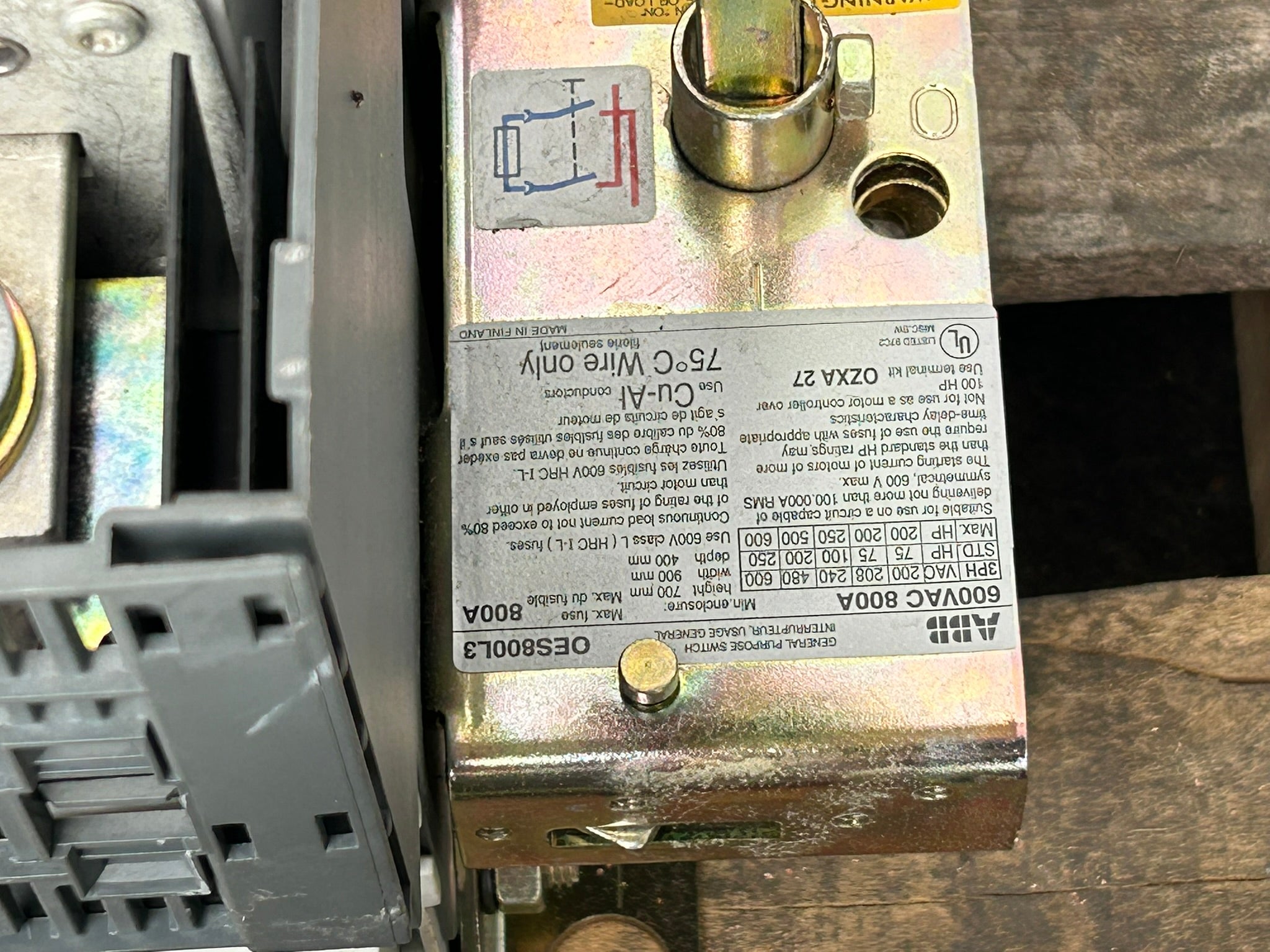 ABB OES800L3 Fusible Disconnect Switch 3 Pole 600VAC 800A On/Off Switch No Cover