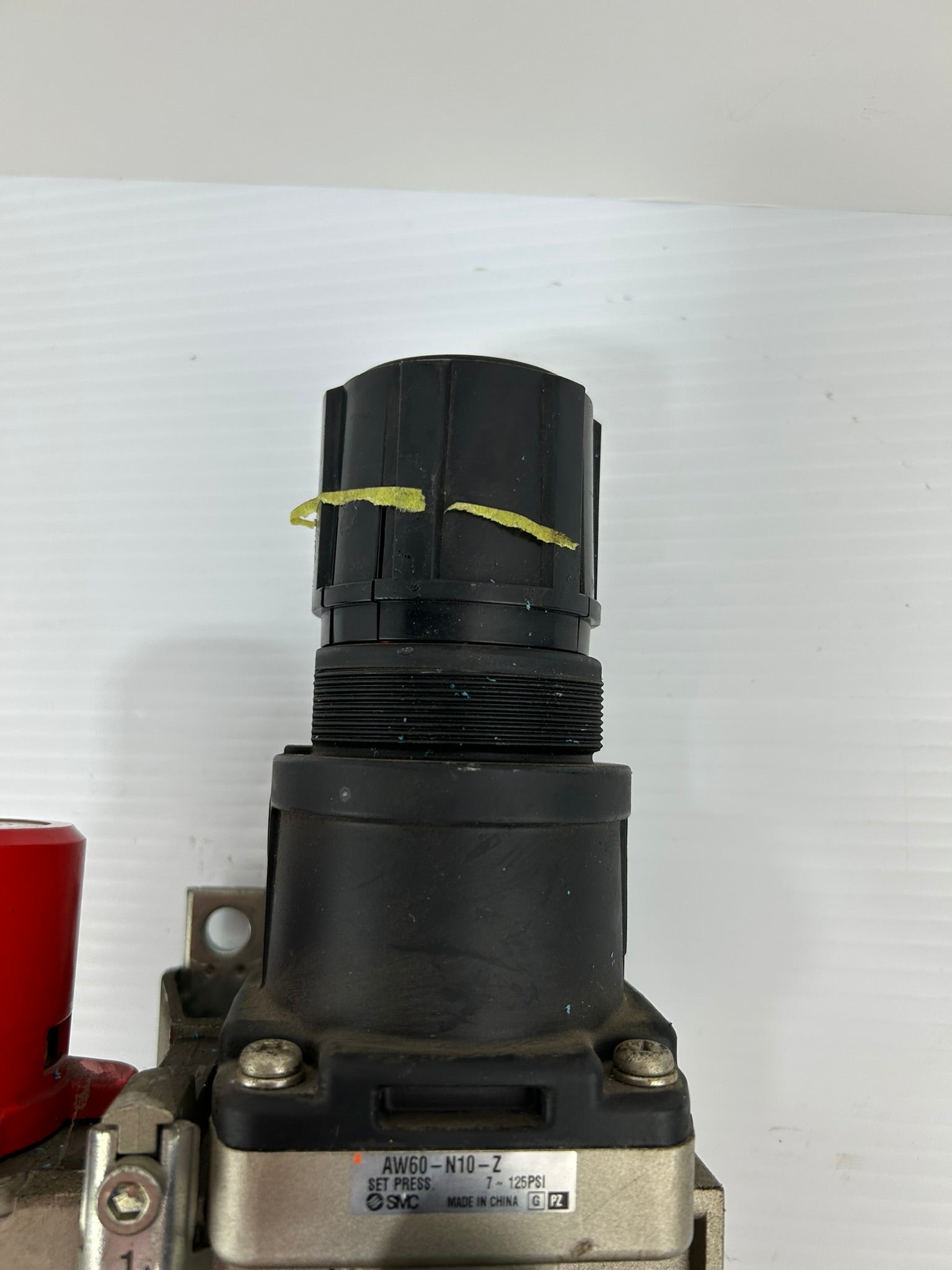 SMC AW60-N10-Z Pneumatic Filter Regulator with VHS50-N10-Z Lockout Valve