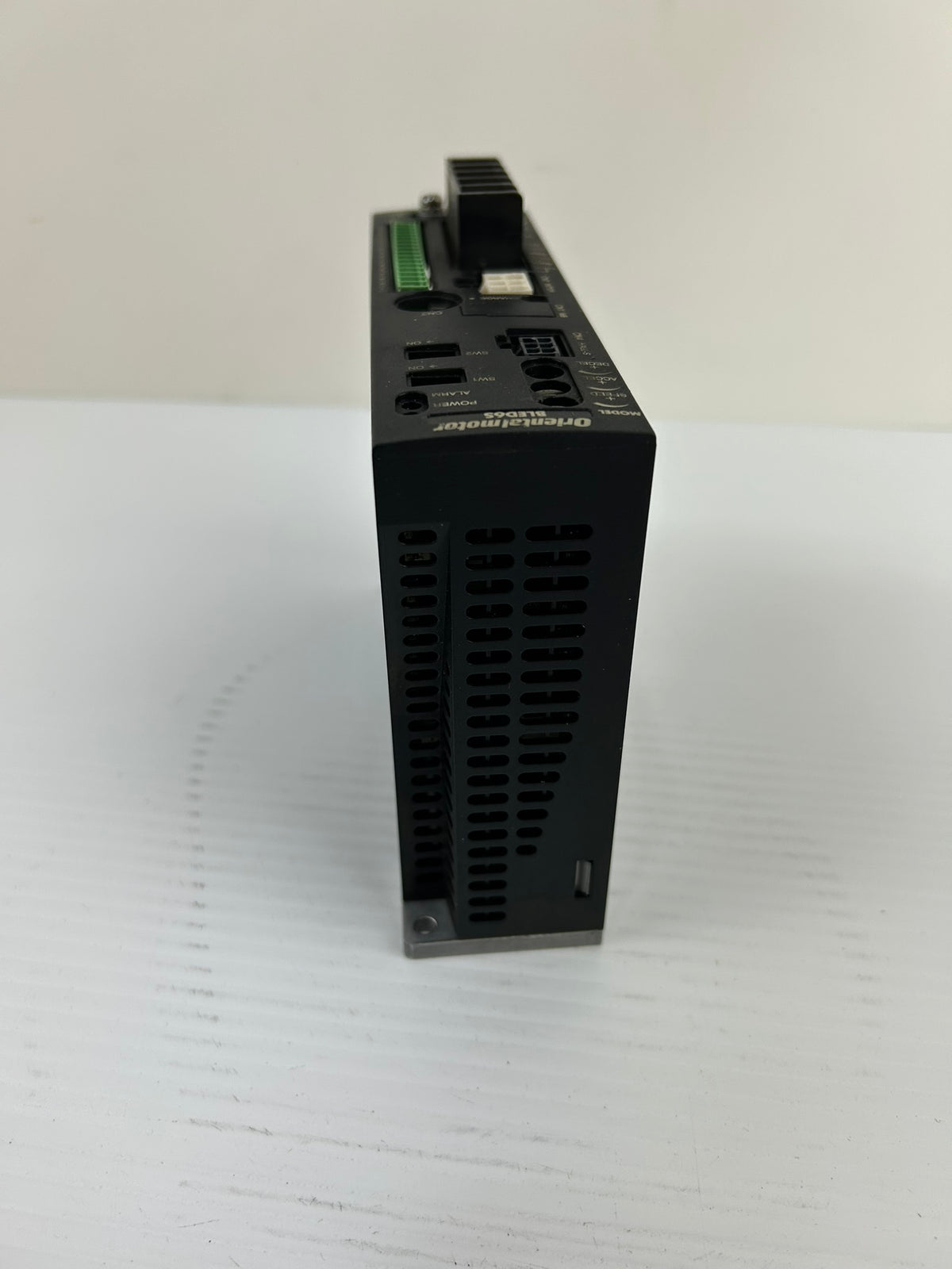 Oriental Motor BLED6S Brushless DC Motor Driver 200-240V 60W 3PH 0.7A