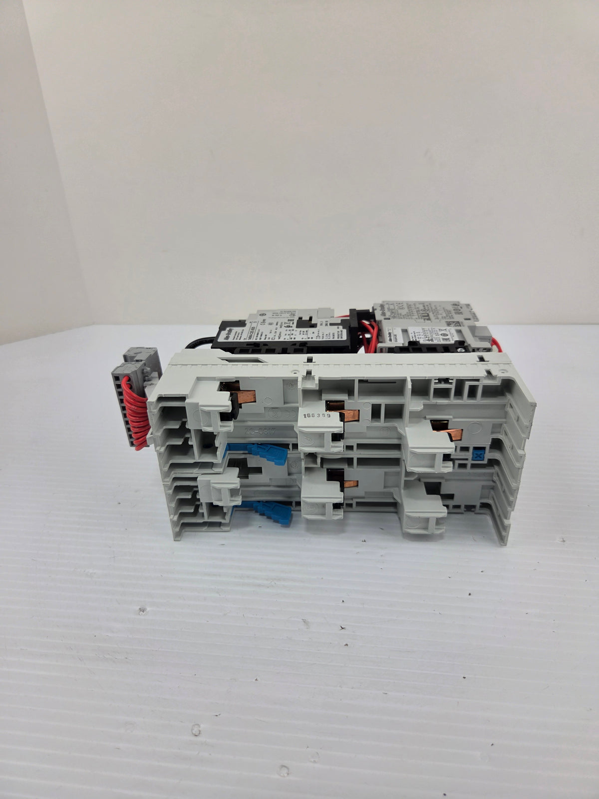 Allen-Bradley 140M-C2E-B25 Motor Starter 100-C09*10 Contactor 107S-ASKP3-CB25C