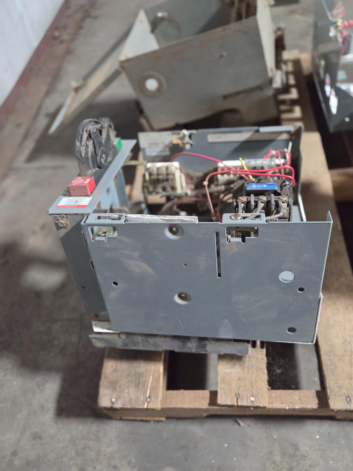 Allen-Bradley MCC Bucket 2113B Size 1 FVNR 3.0HP 15A Breaker 3PH 480V - No Door