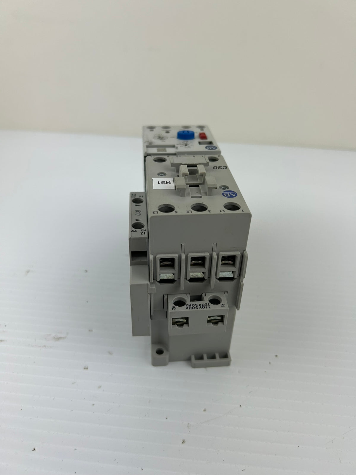 Allen-Bradley 100-C30*00 Contactor Ser C 30A 600V 3-Pole w/ 193-1EFED E100 100-S