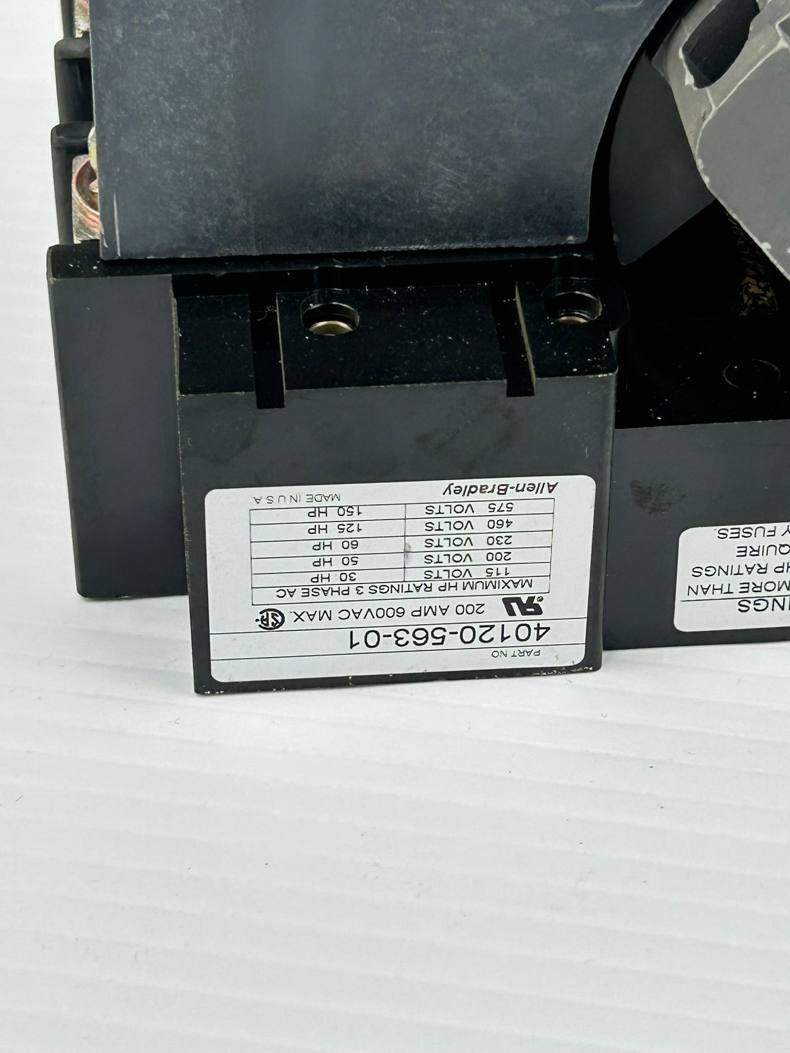 Allen-Bradley 40120-563-01 Fusible Disconnect Switch 200A 600V with Safety Cover