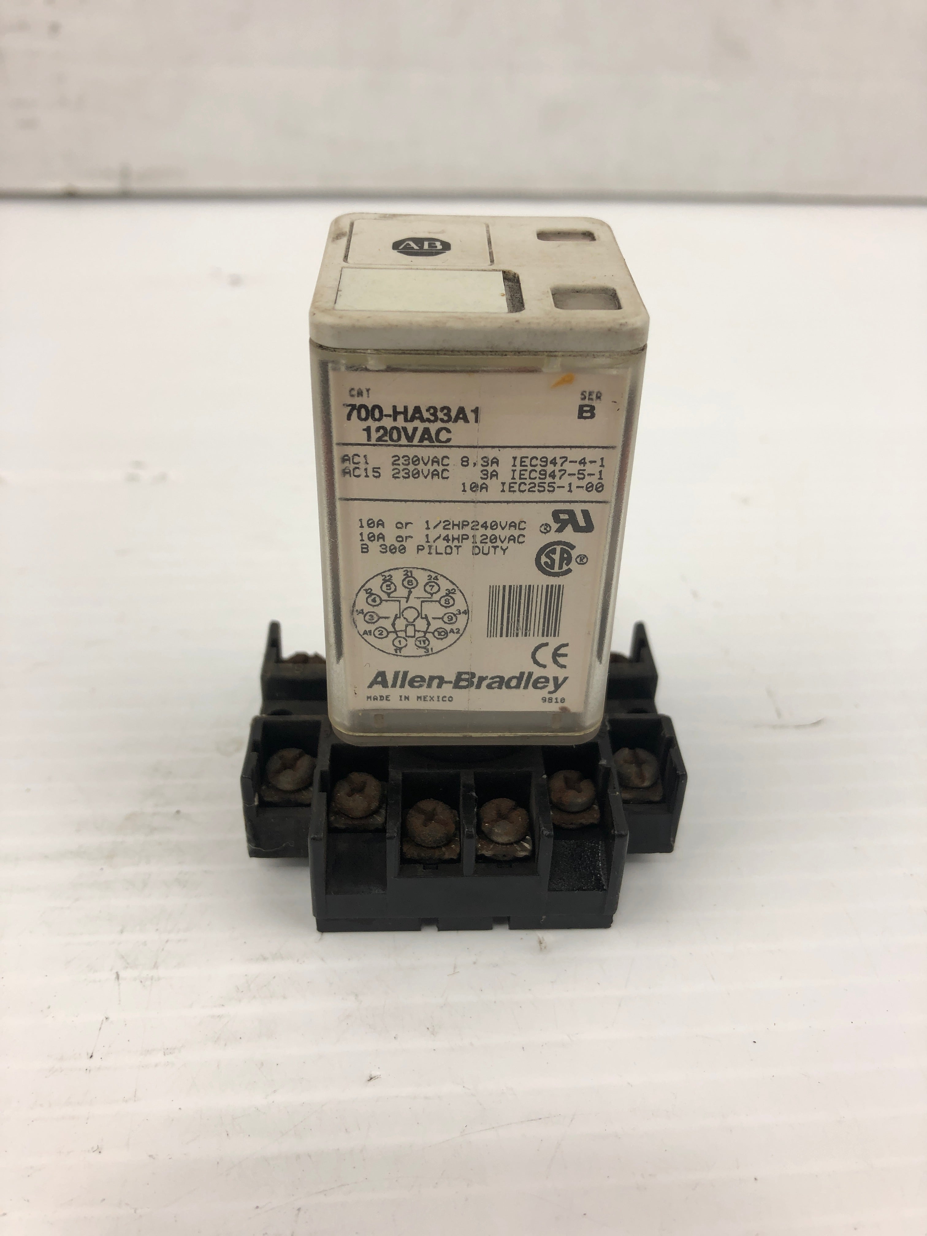 Allen-Bradley 700-HA33A1 Series B Relay with Base 120VAC