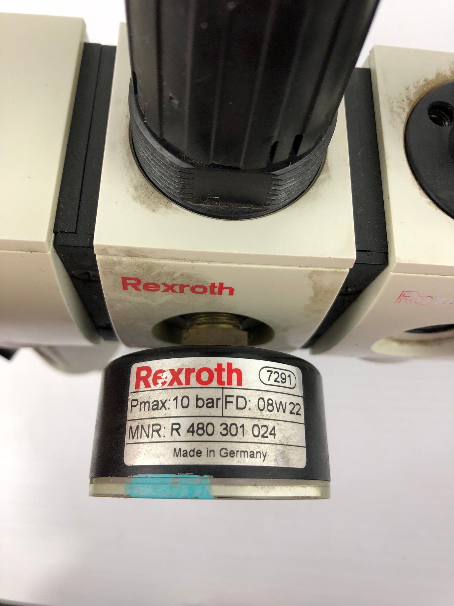 Rexroth Pneumatic Pressure System with Gauges and Lubricators AS2-FLS-G038-PBP