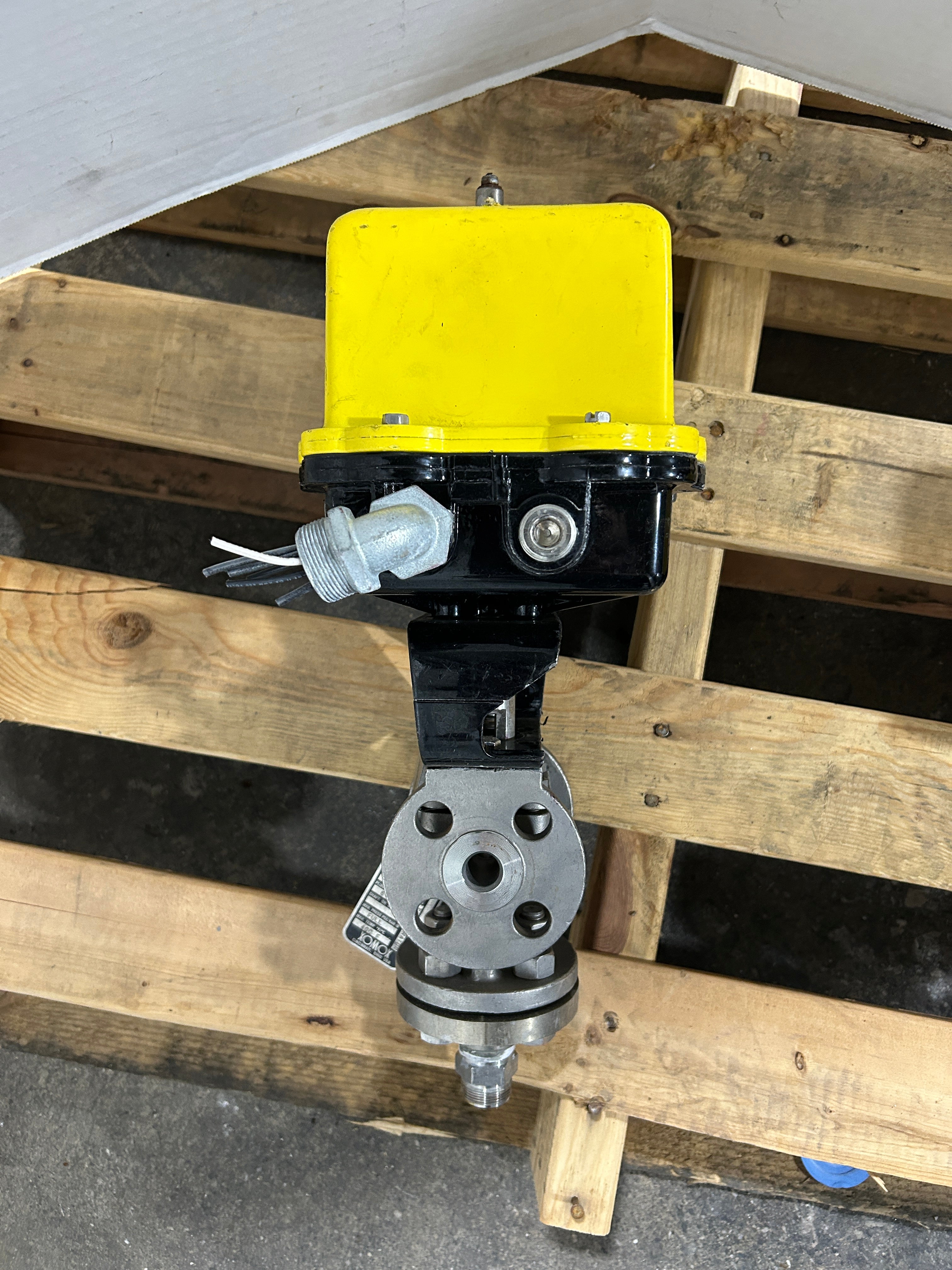 Worcester McCanna Series 75 Actuator 12 75 WD3120A 225 in.-lbs. Xomox 037D Valve