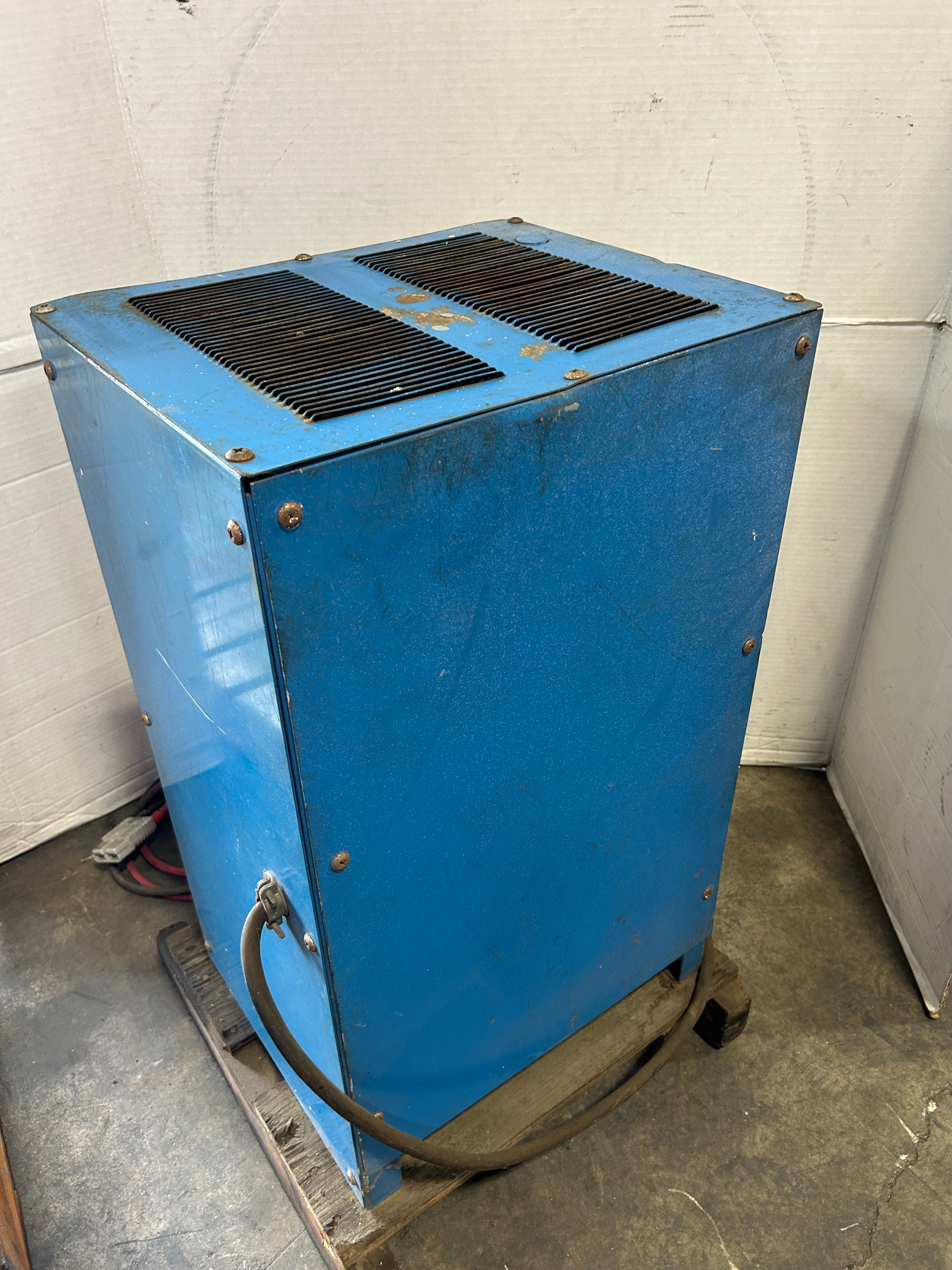 Exide NPC-6-1-510 Battery Charger Lead Acid 220/440V 1PH 6 Cells 8 Hrs 101651104