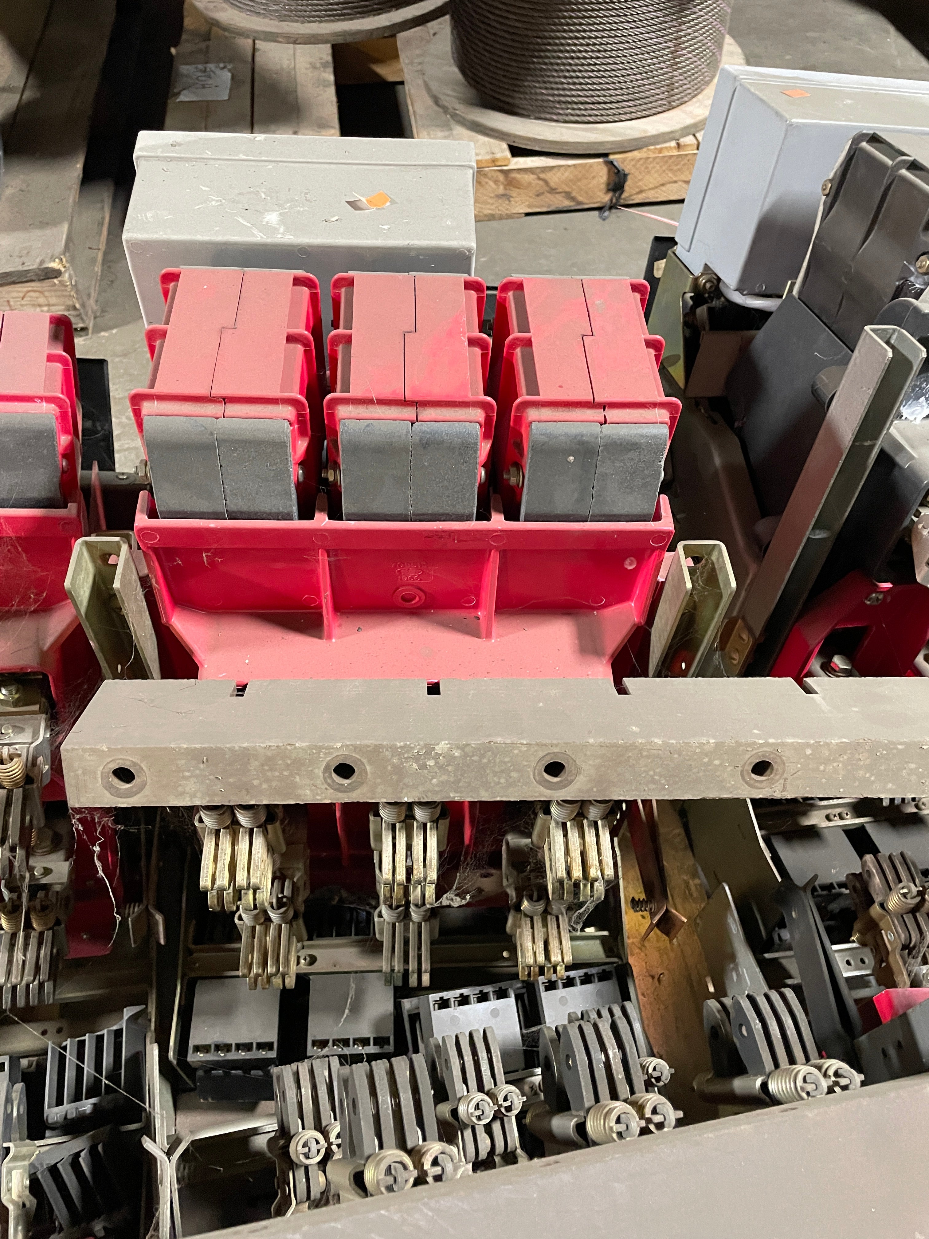 ABB K600S K-Line Power Circuit Breaker 600A 50/60 600VAC K-600S with SS3 Trip