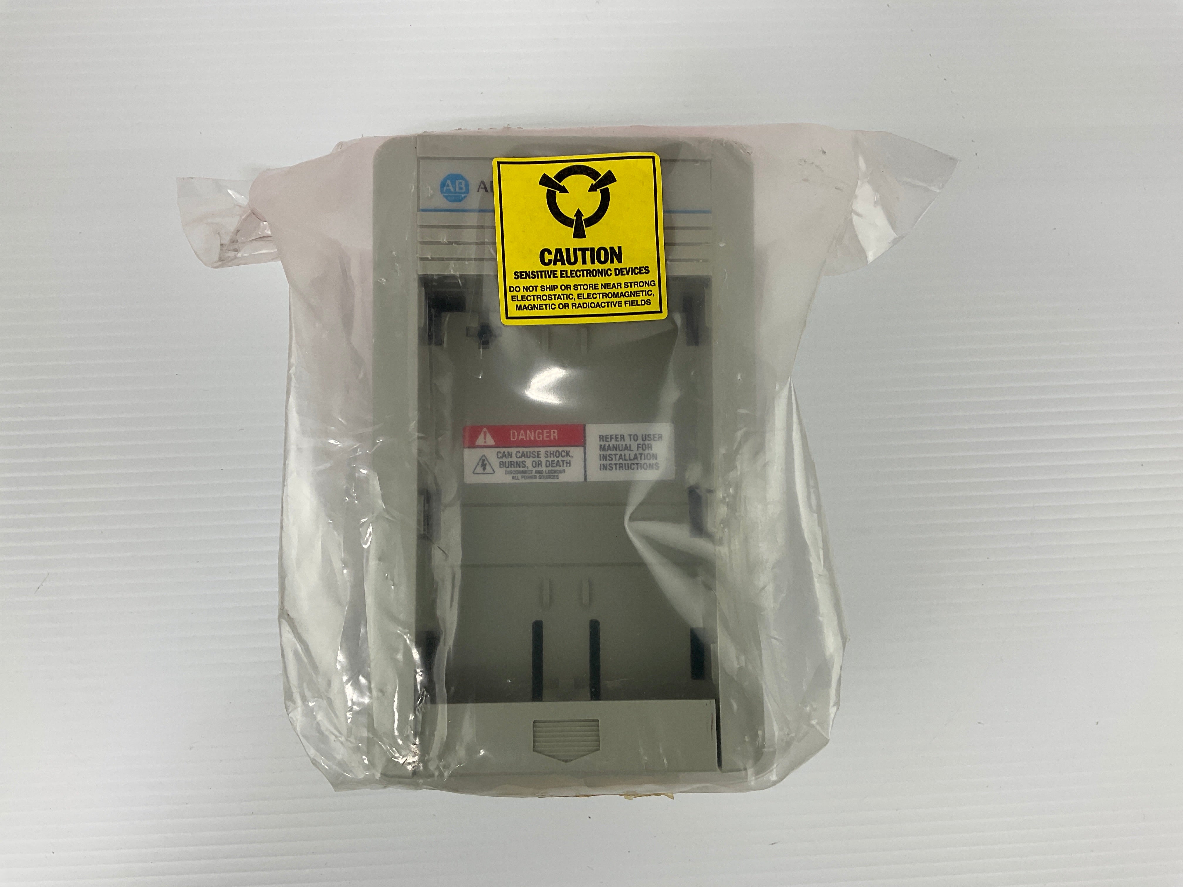 Allen Bradley 1305-AA03A 0.55 KW/0.75 HP