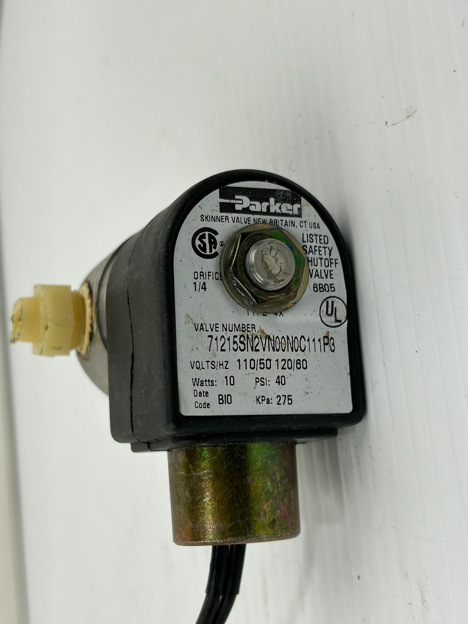 Parker 71215SN2VN00N0C111P3 Solenoid Valve 110/120 Volts 50/60Hz 10 Watts 40 PSI