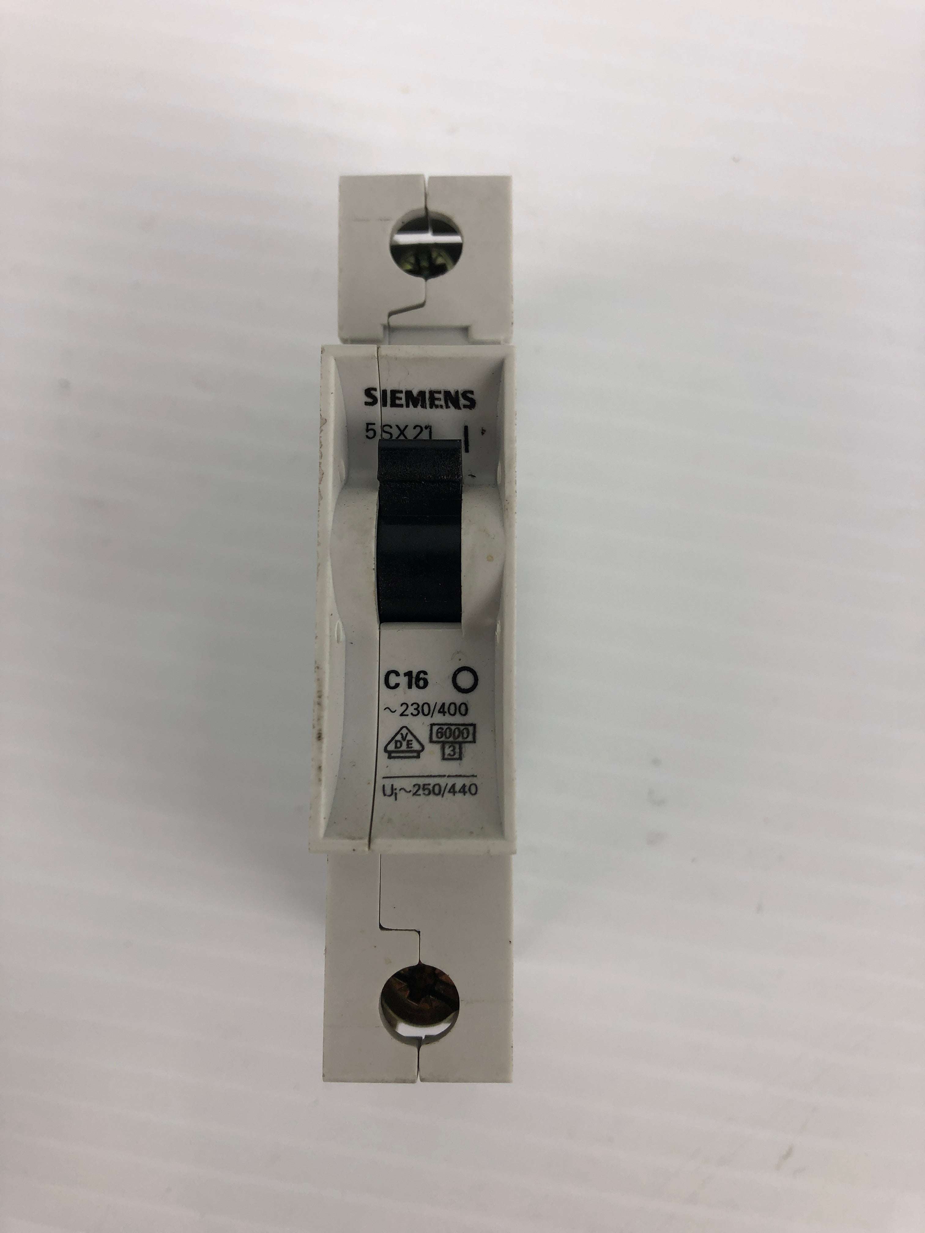 Siemens 5SX21 Circuit Breaker C16 277VAC 16A 1P
