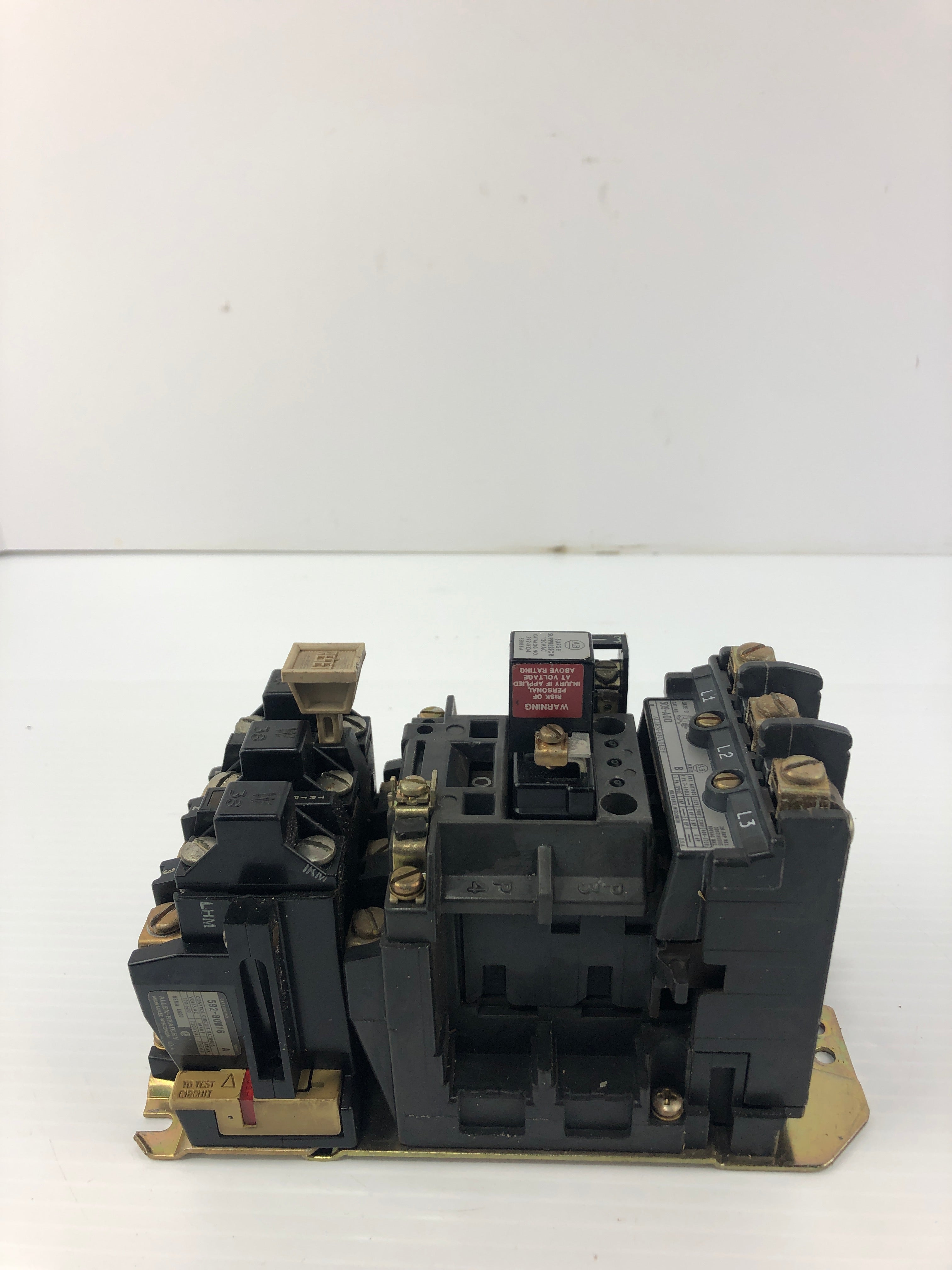 Allen-Bradley 509-AOD Motor Starter 592-B0W16 Overload Relay 595-A Aux. Contact