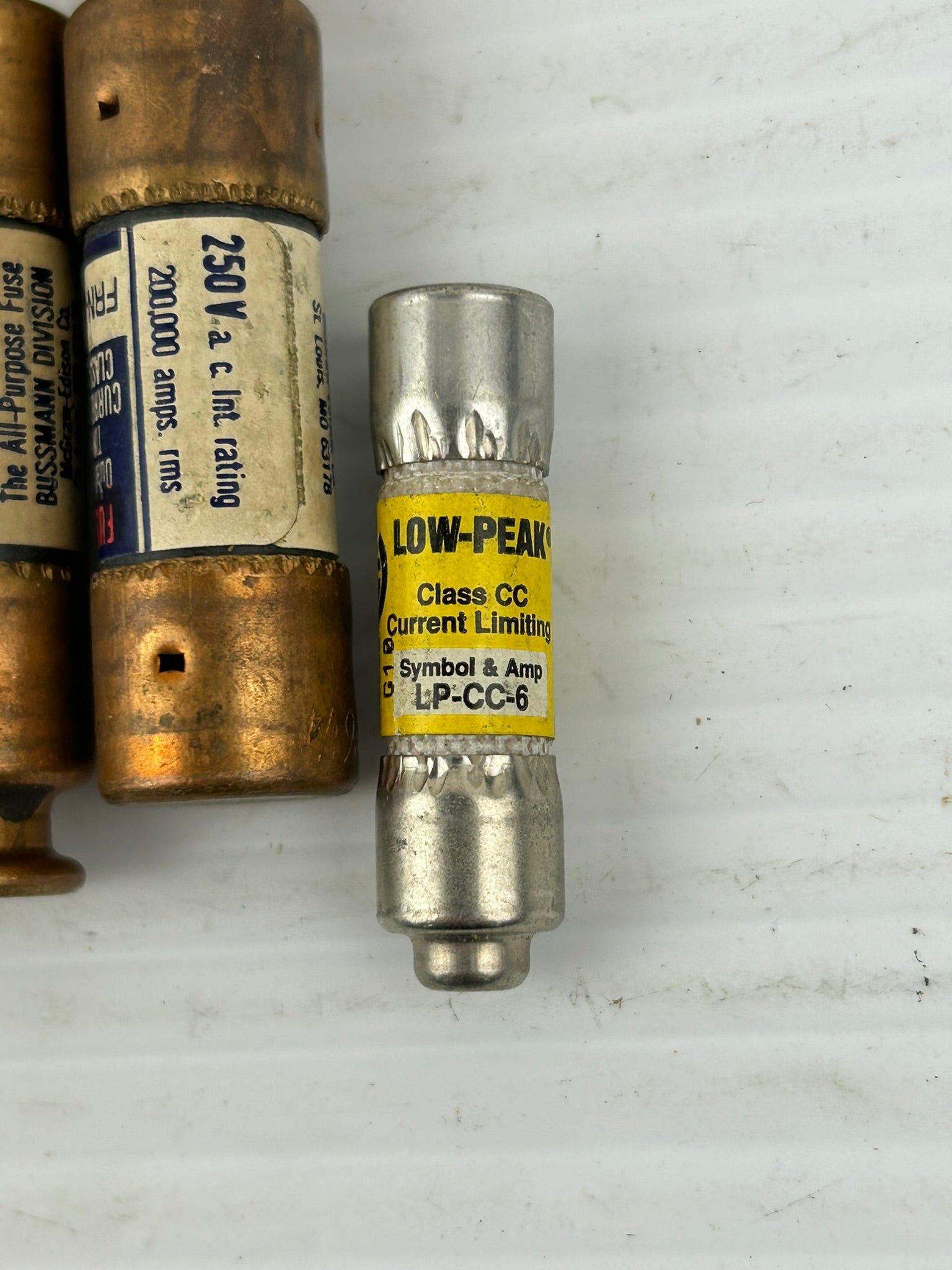 Lot of 13 - 6 Amp Industrial Fuses Tested Working Fusetron Littelfuse Amp-Trap