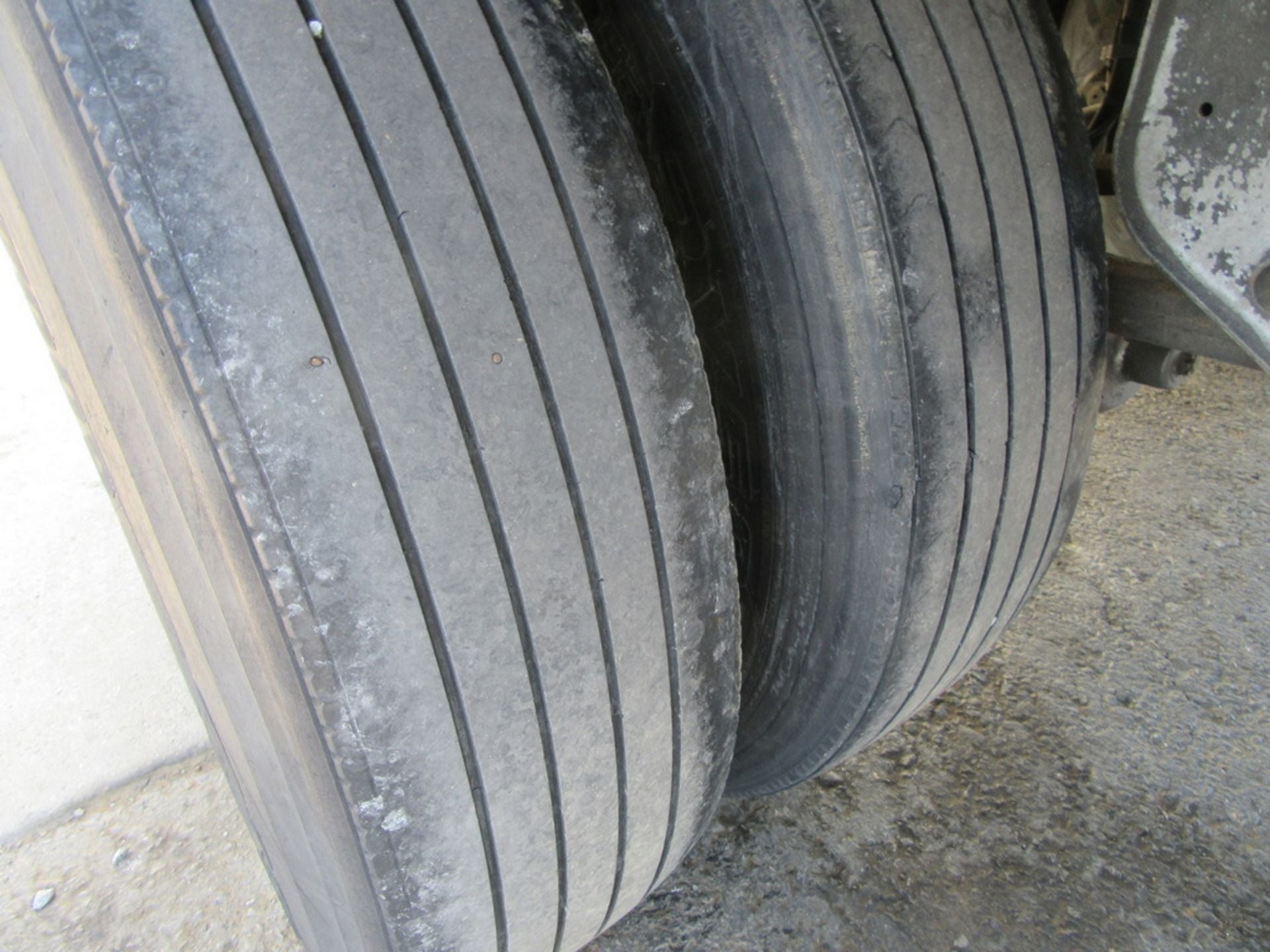 2014 Stoughton Pup Dry Van Semi Trailer 28' Spring / Roll Up 1DW1A2812EB458042