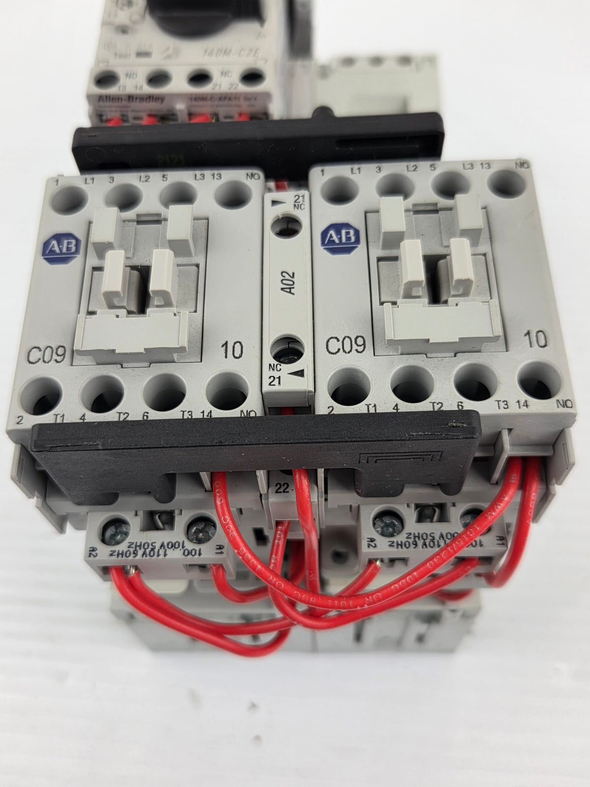 Allen-Bradley 140M-C2E-B25 Motor Starter 100-C09*10 Contactor 107S-ASKP3-CB25C
