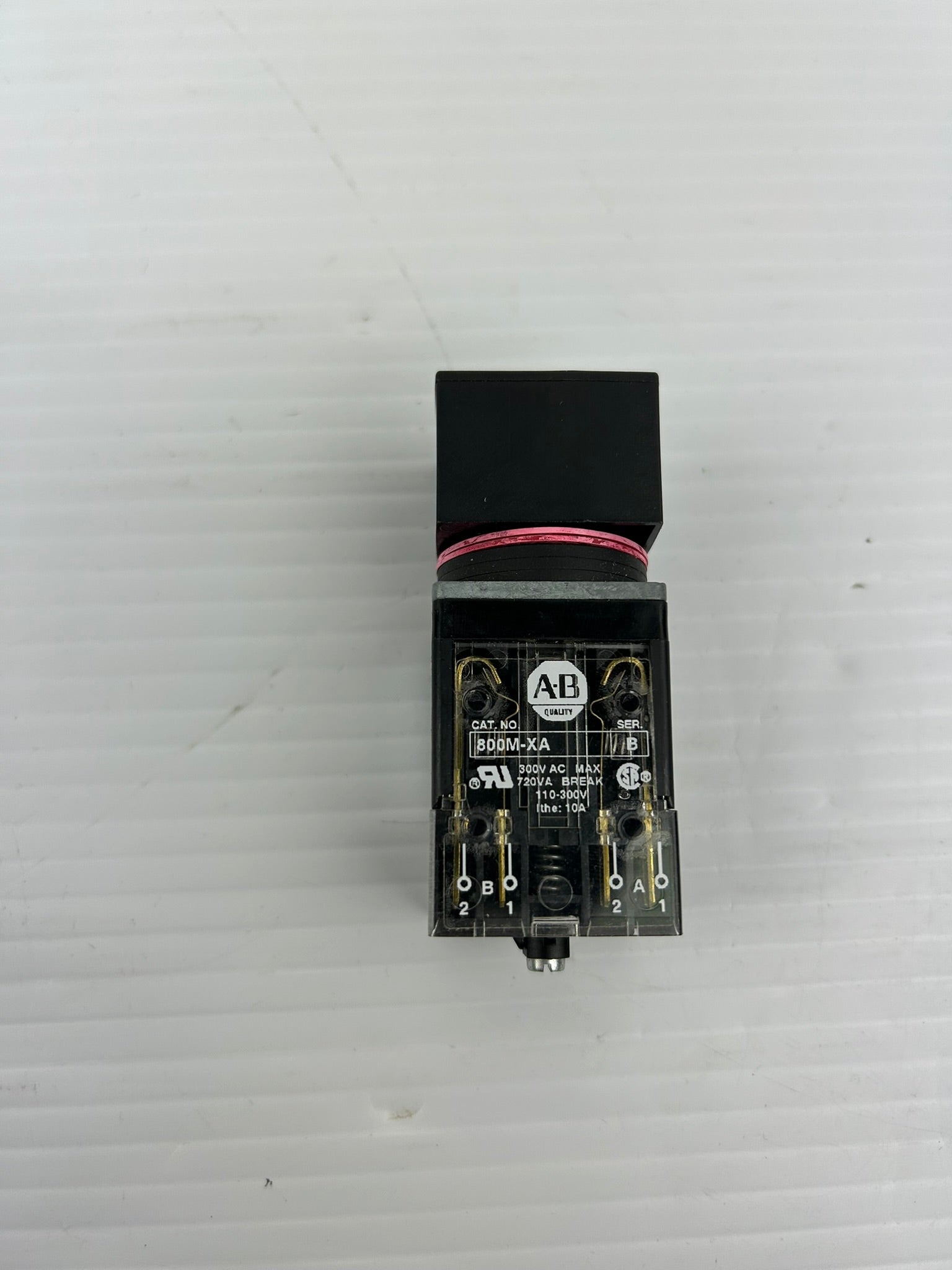 Allen Bradley 800MB-CQAL10 Push Button Series A 800M-XA