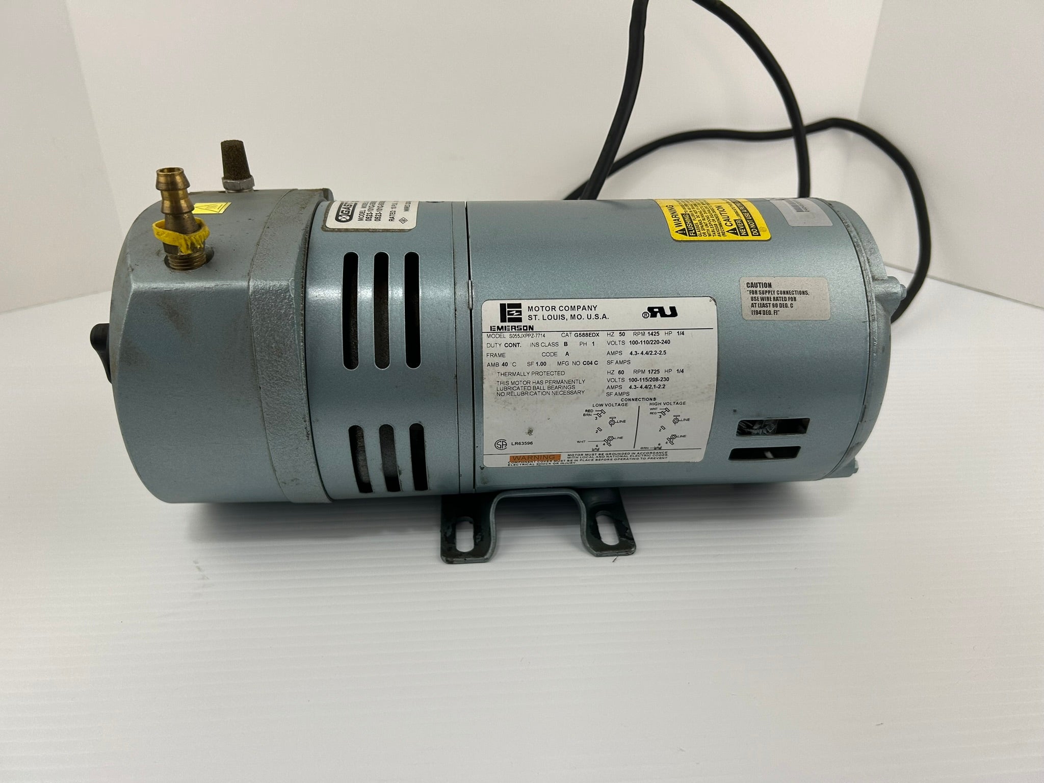 Gast 0523-101Q-G588EDX Pump with Emerson S055JXPPZ-7714 Motor G588EDX