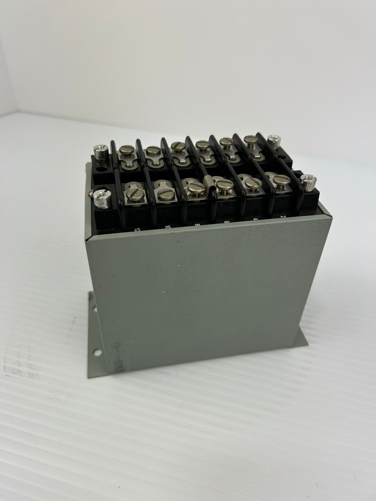 Westinghouse VP2-840 Watt Transducer 3 Phase 3 Wire 5 Amp 120 Volts 60 Cycles
