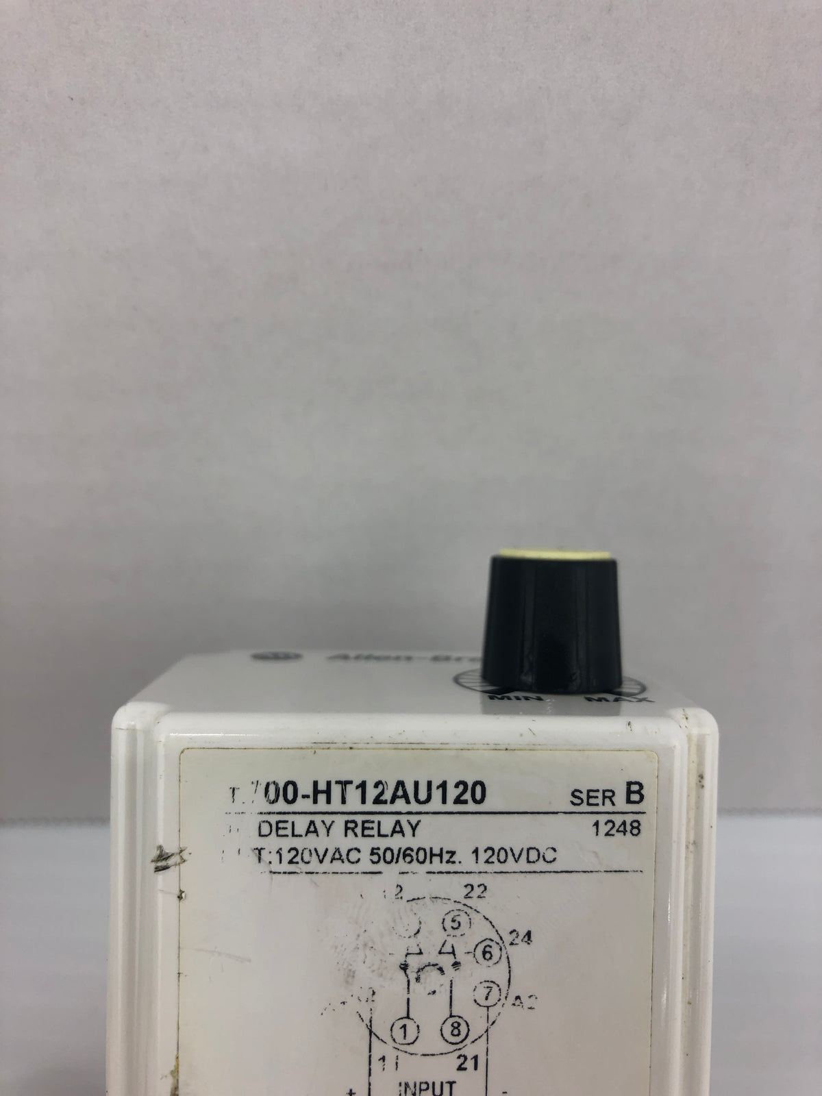 Allen-Bradley 700-HT12AU120 Time Delay Relay Ser. B 120VAC 50/60Hz With Base