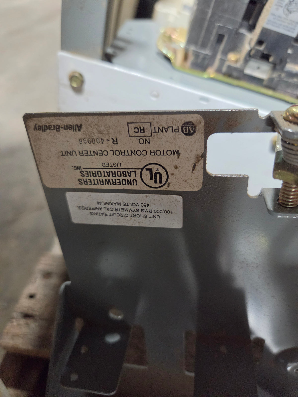 Allen-Bradley MCC Bucket 2113B Size 3 100A Breaker 30HP 3PH 480V 60Hz - No Door
