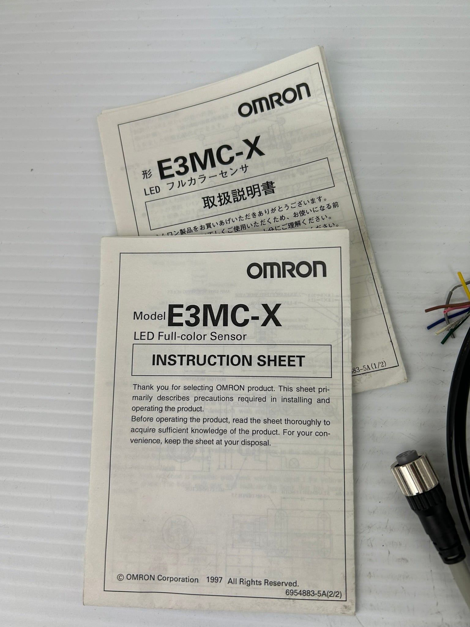 Omron E3MC-X11 LED Full Color Sensor E3MCX11 - Black Sensor Lens Broken