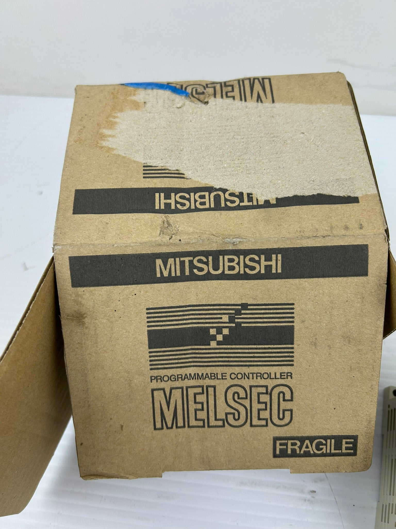 Mitsubishi FX3S-10MR/ES Melsec Programmable Controller 100-240VAC 50/60Hz 19W