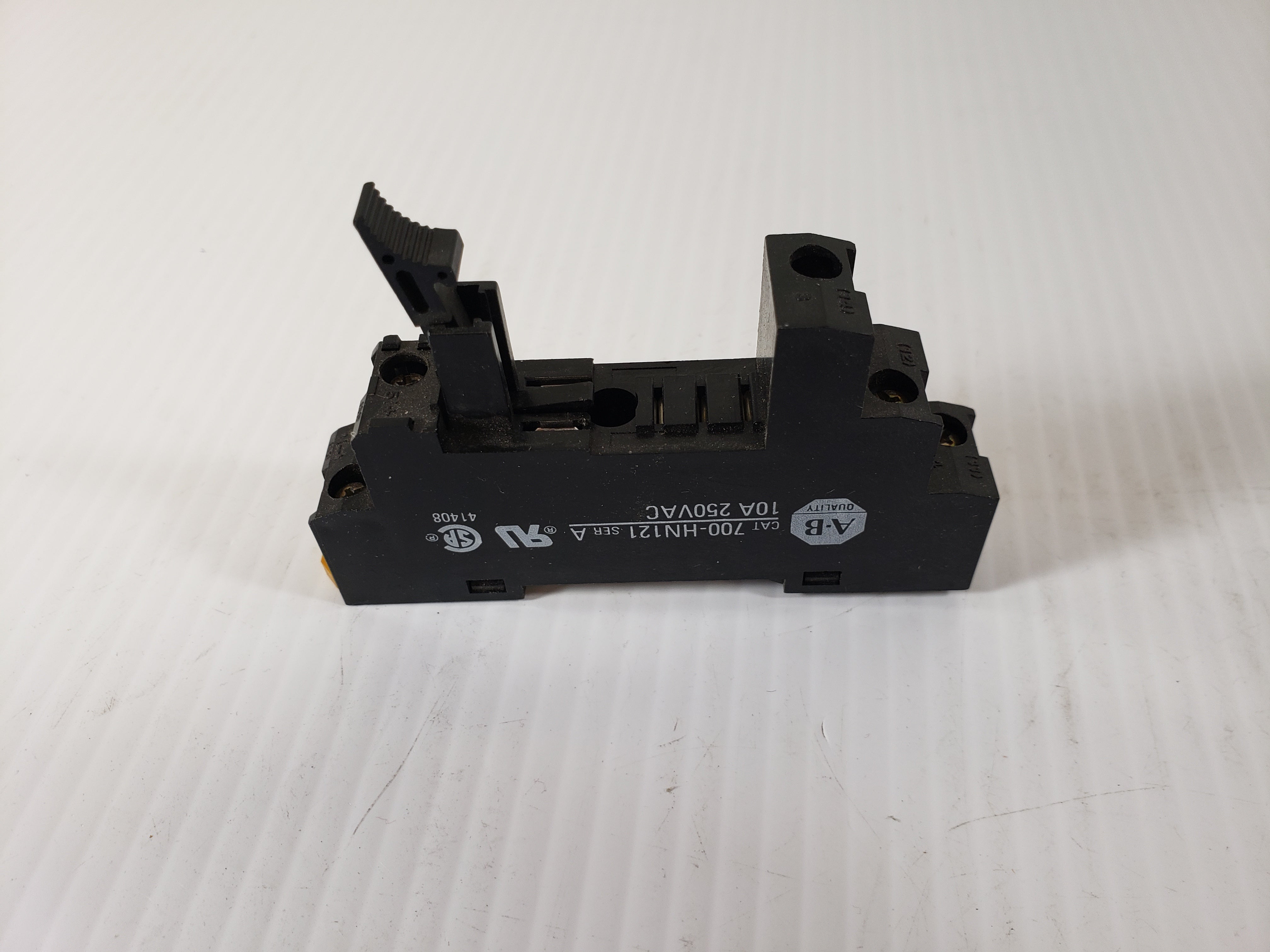 Allen-Bradley 700-HN121 Relay Base Ser A