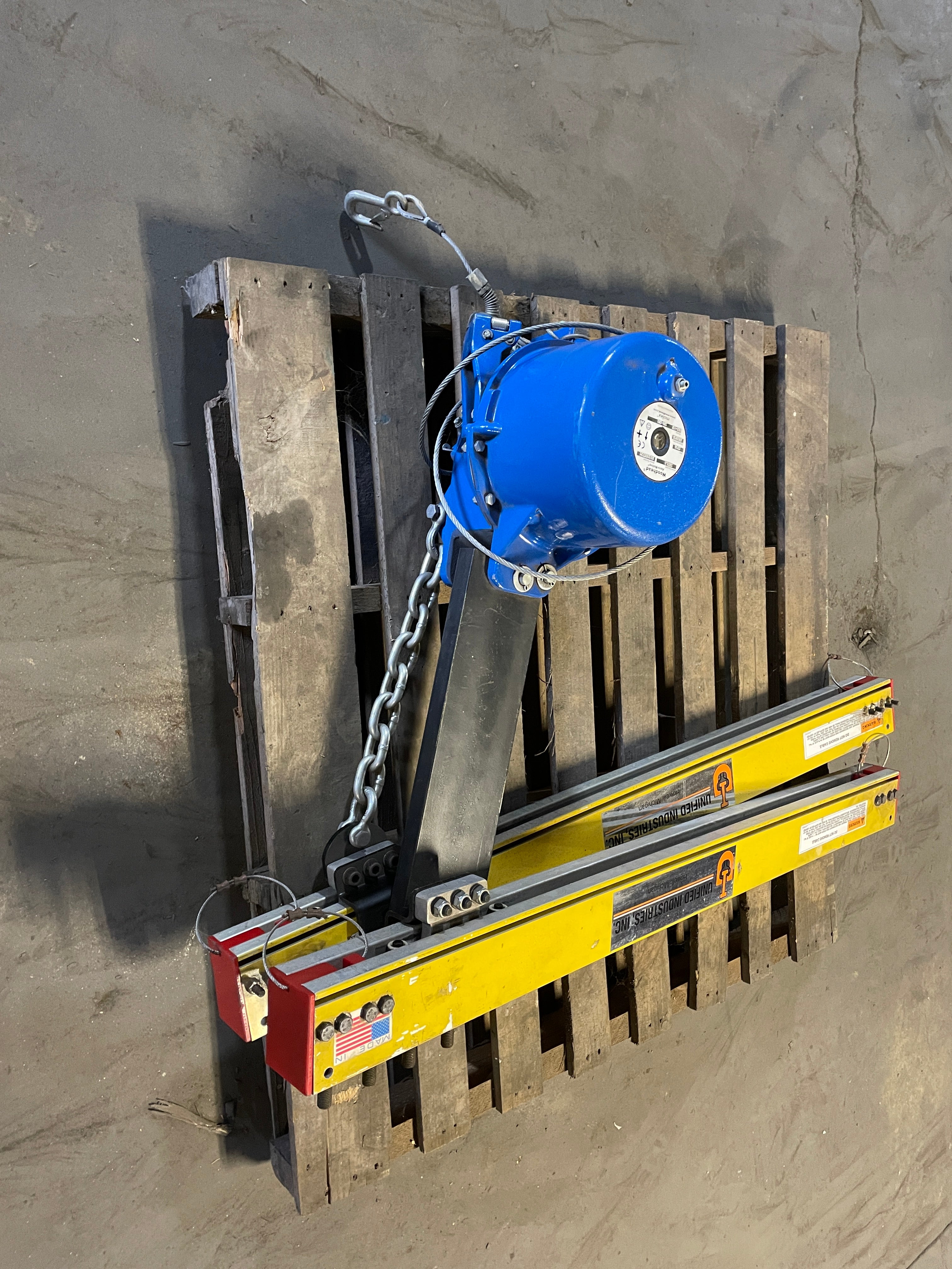 Woodhead 250LA Aero-Motive Molex Balancer Unified Industries Rail 234-250# 2014