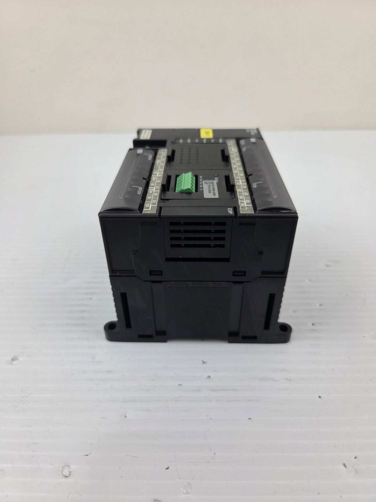 Omron SYSMAC CP1L Programmable Controller CP1L-EM30DT1-D