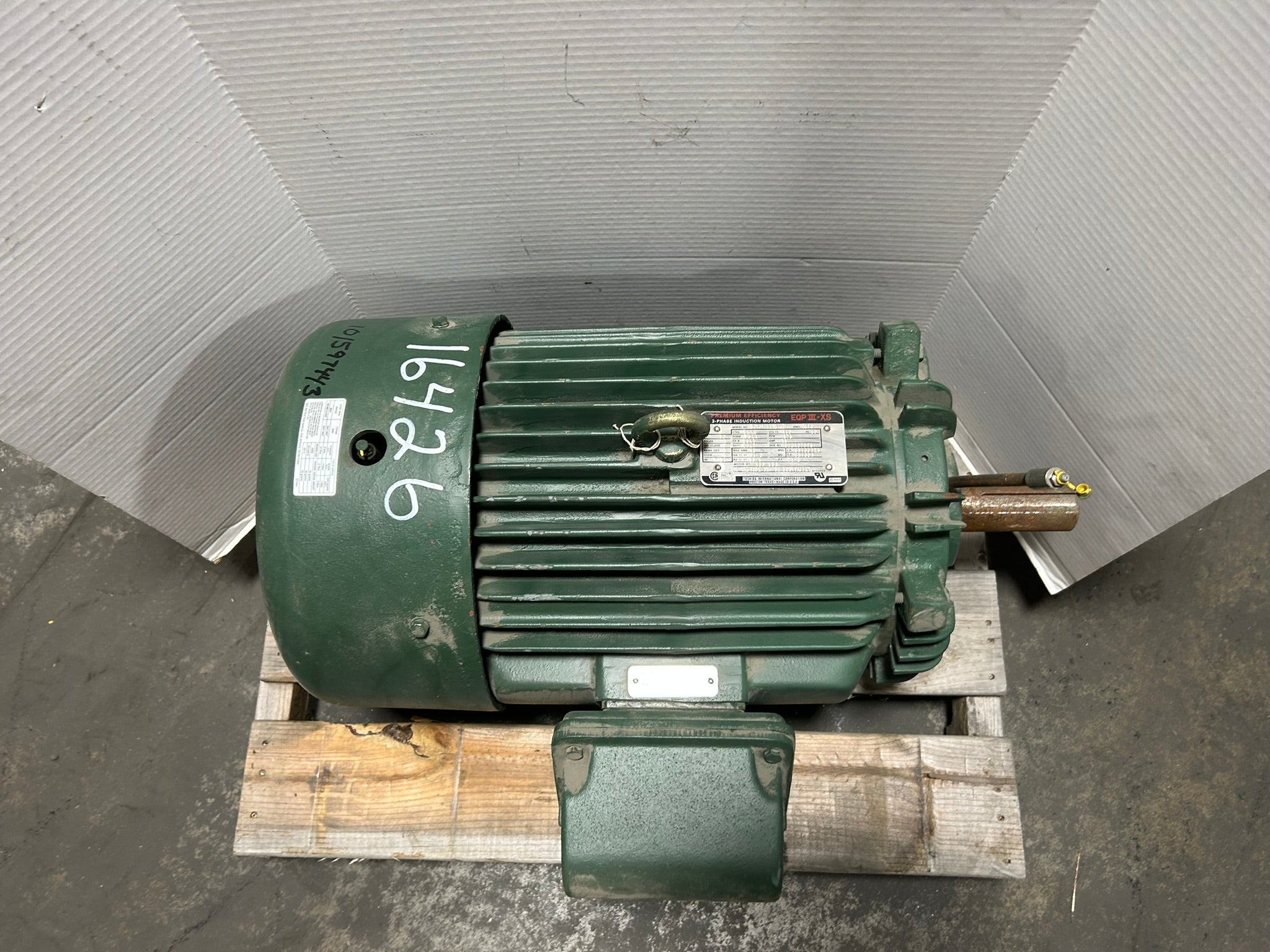 Toshiba B0108FLF3BMH0 Induction Electric Motor 3 PH 10 HP EQP III-XS