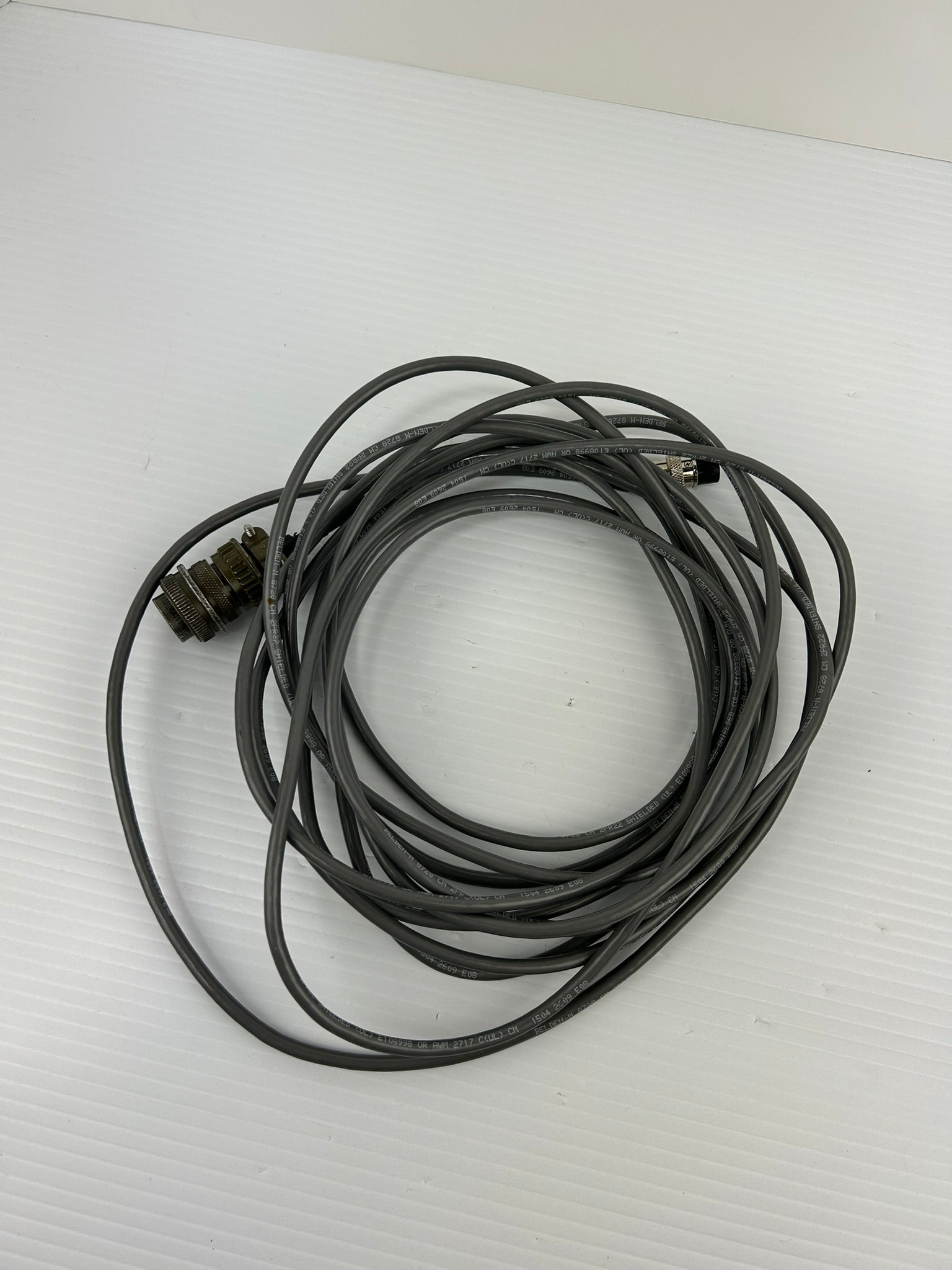 Belden-M 8728 CM 2PR22 Shielded Cable (UL) E108998 with Connectors