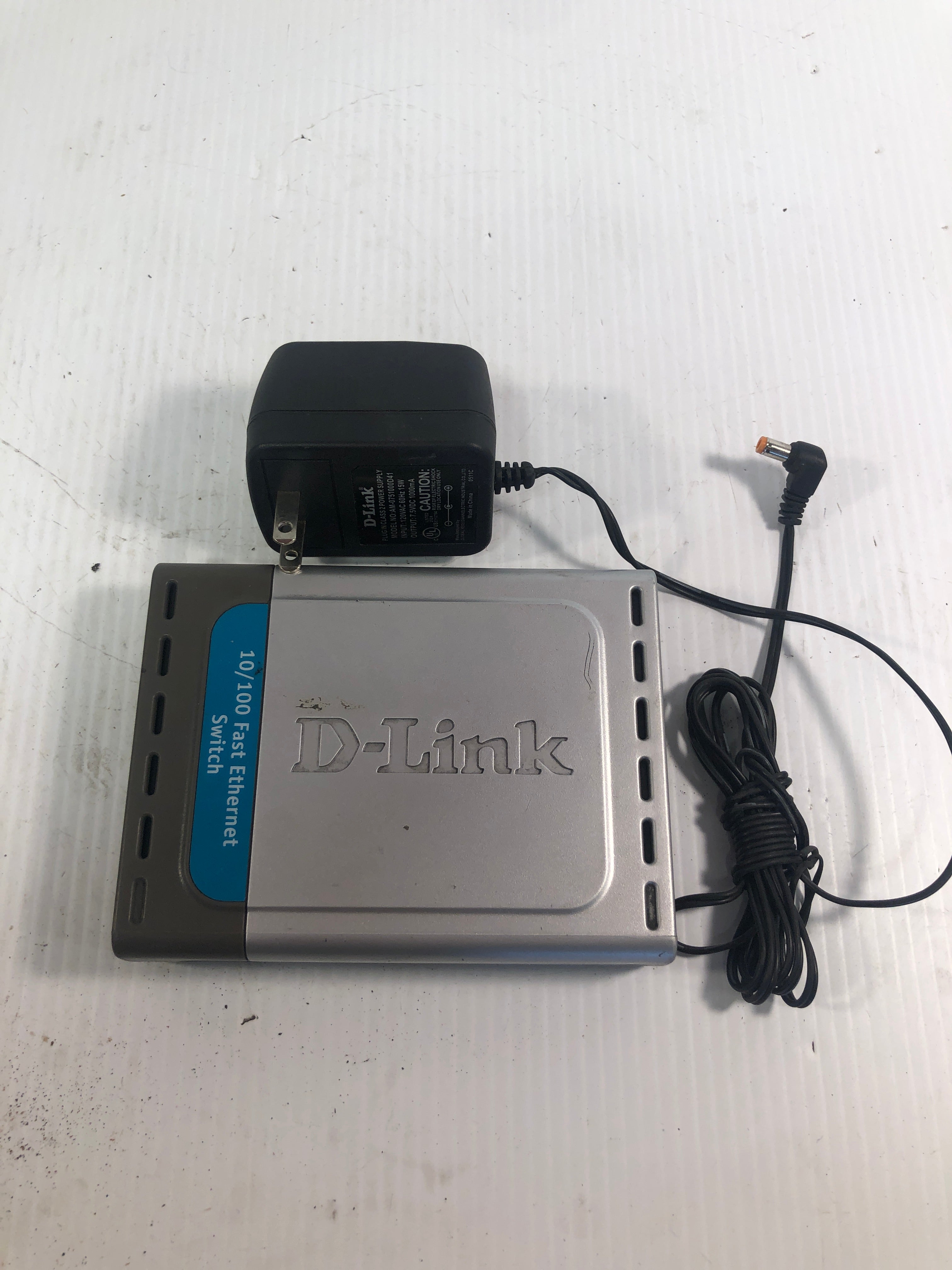 D-Link DSS-5+ Ethernet Switch 10/100