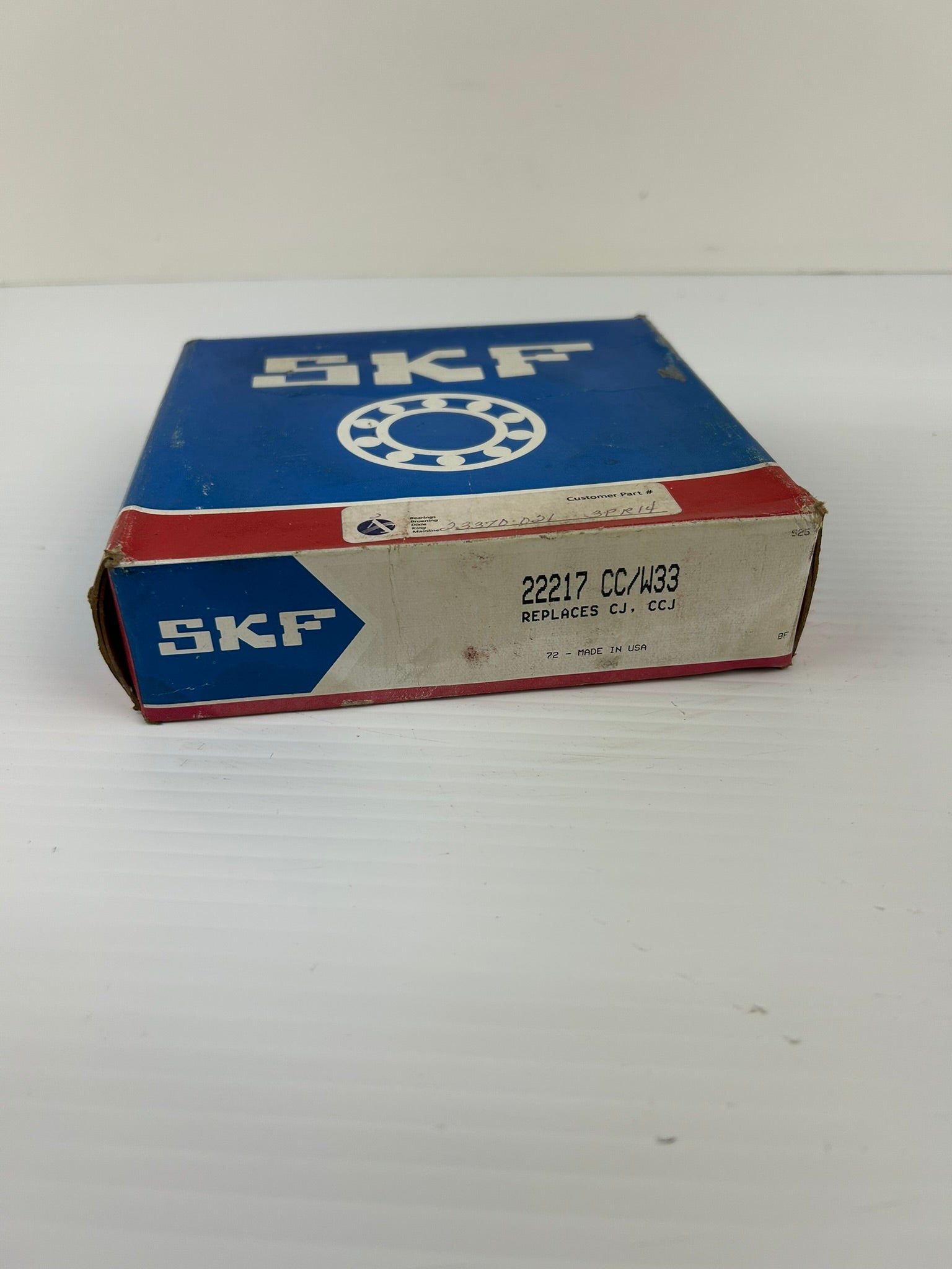 SKF 22217 CC/W33 Spherical Roller Bearing 22217CC-W33 22217CCW33