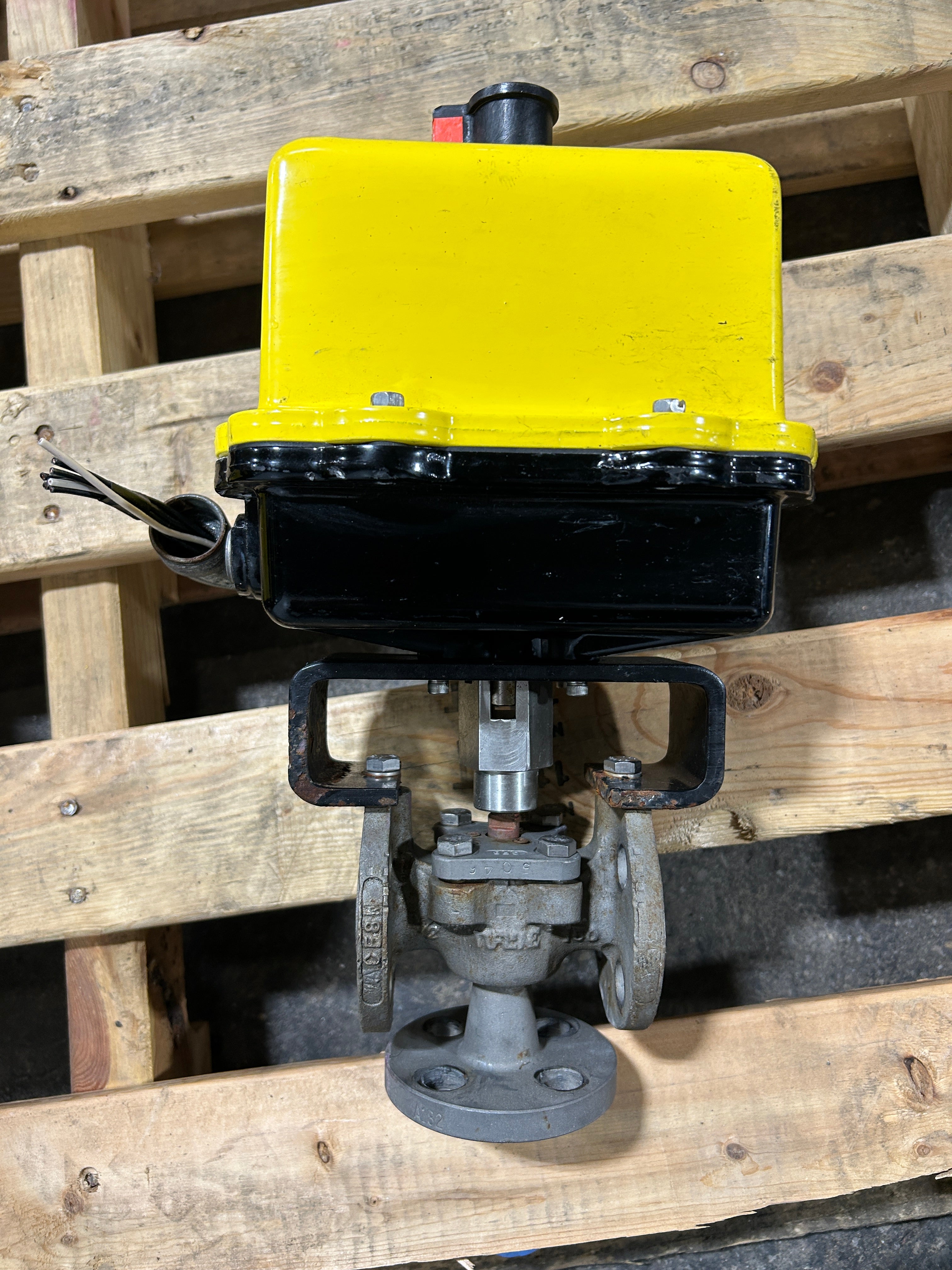 Worcester McCanna Series 75 Actuator 12 75 WD3120A with Tufline A182 Valve 1/2"