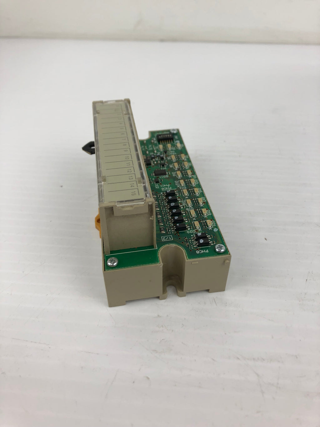 Omron SRT2-OD16-1 Remote Terminal Block 24VDC - Missing Door