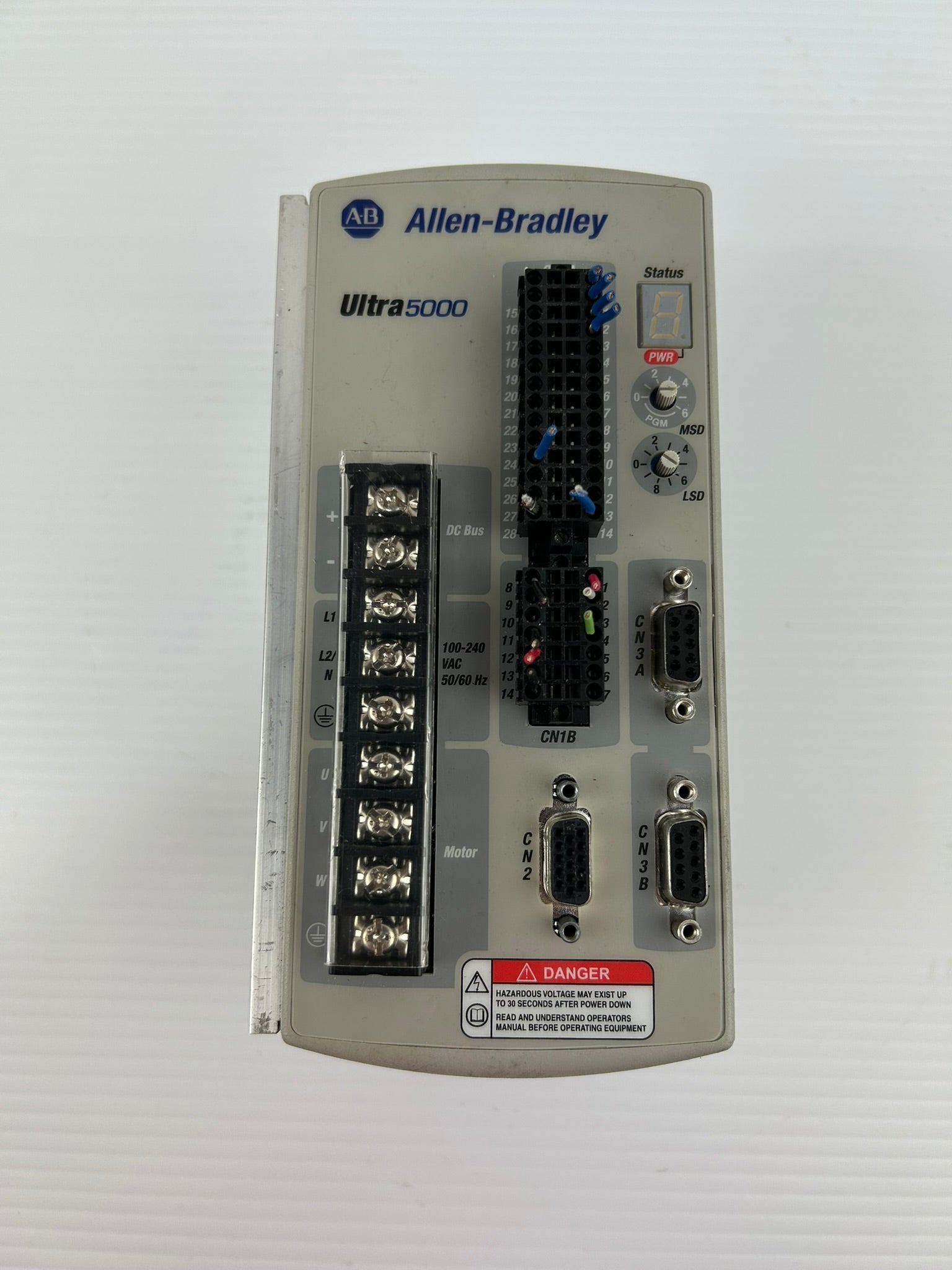 Allen Bradley 2098-IPD-005 Ultra5000 Servo Drive Series A 9111-0021 1PH