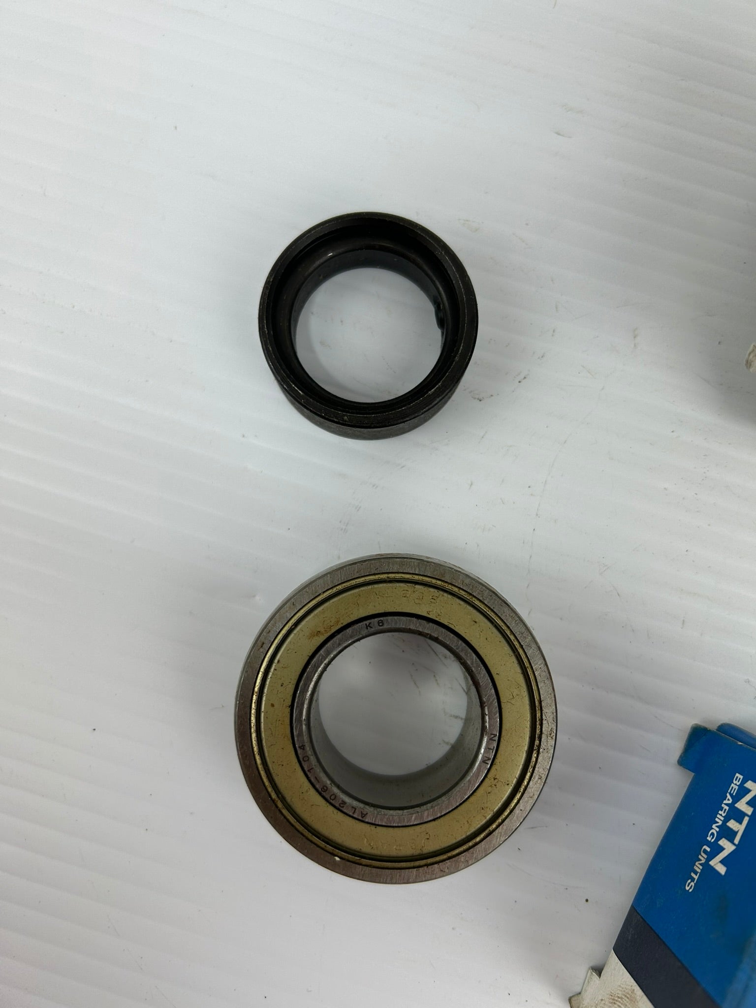 NTN AEL206-104D1 Bearing Unit AEL206-104D1W3 - Lot of 2