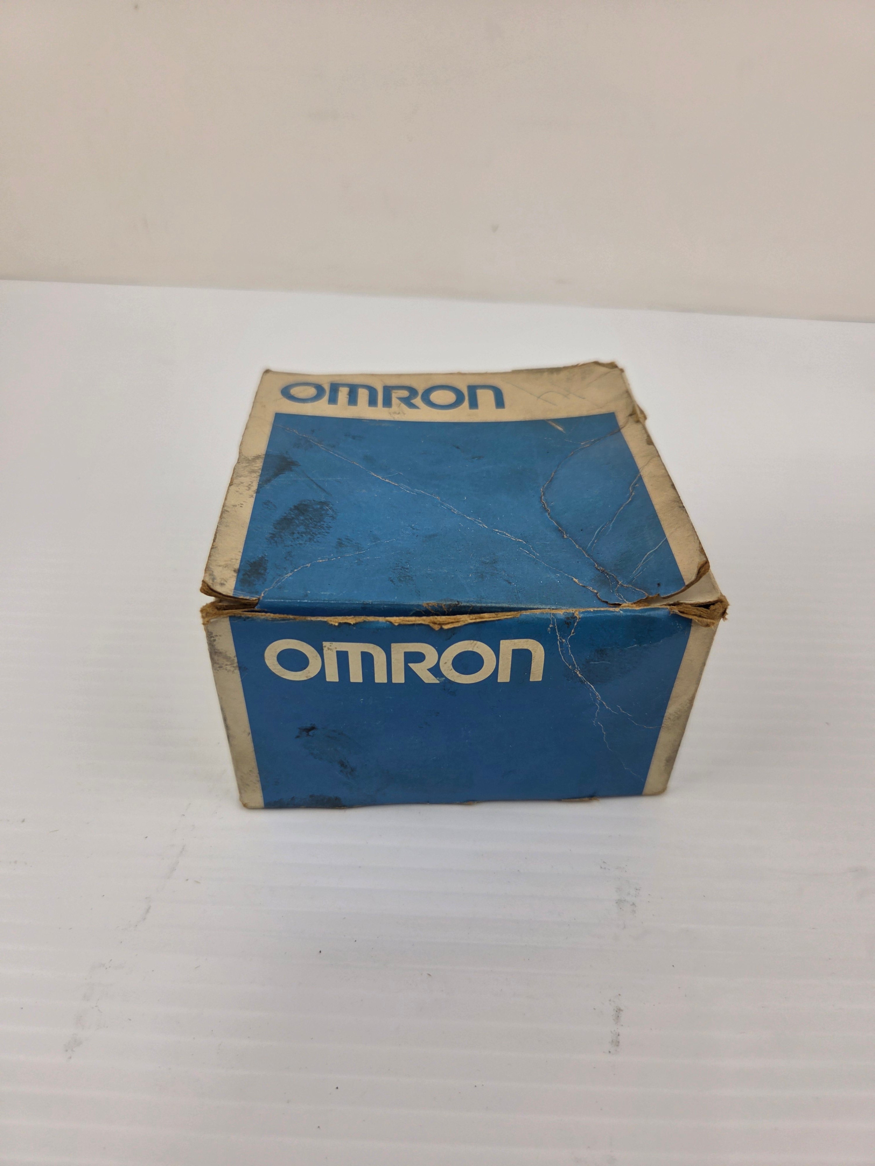 Omron E2E-X10MY1-US Inductive Proximity Sensor 10mm 20-264VAC M18