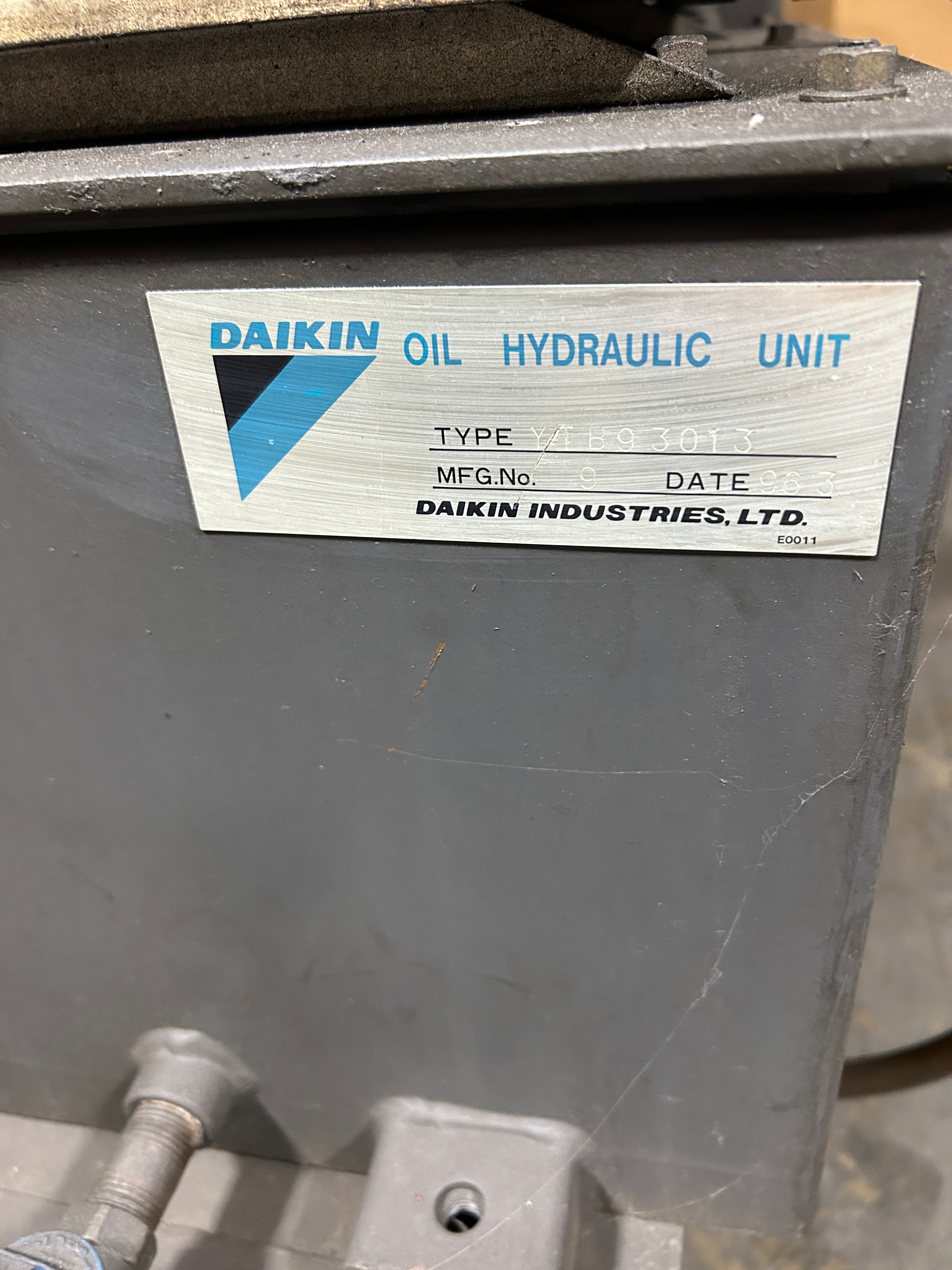 Daikin Industries AKZ206 Inverter Oil Cooling Unit Chiller Oil Hydraulic Tank 9
