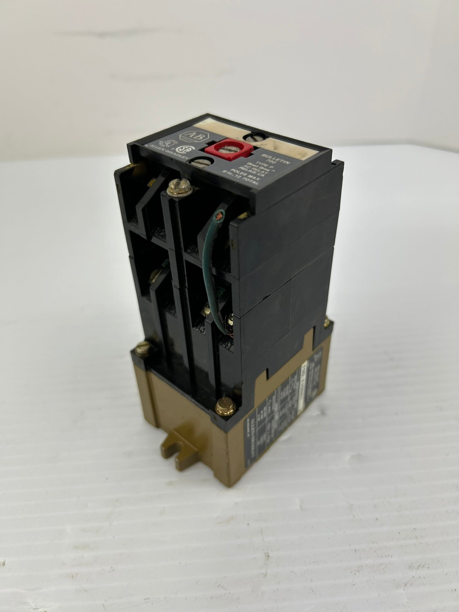 Allen-Bradley 700-P400A1 AC Relay Series A