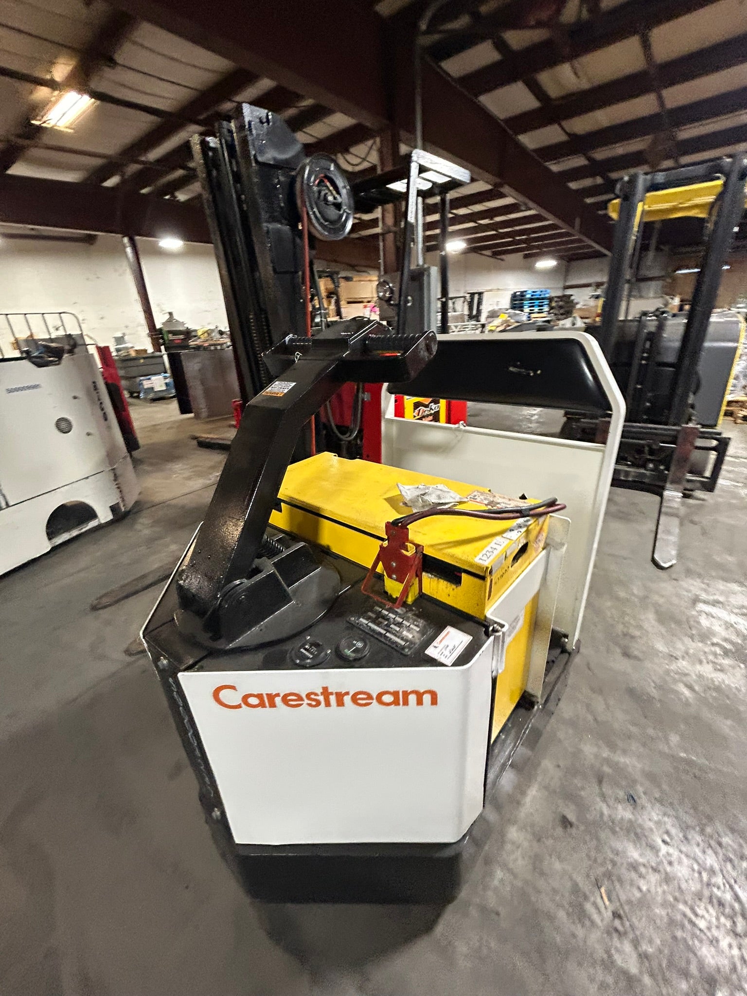 Crown 200TWR Electric Rider Tow Tractor Tugger Forklift 24VDC Type E 1015 Hours