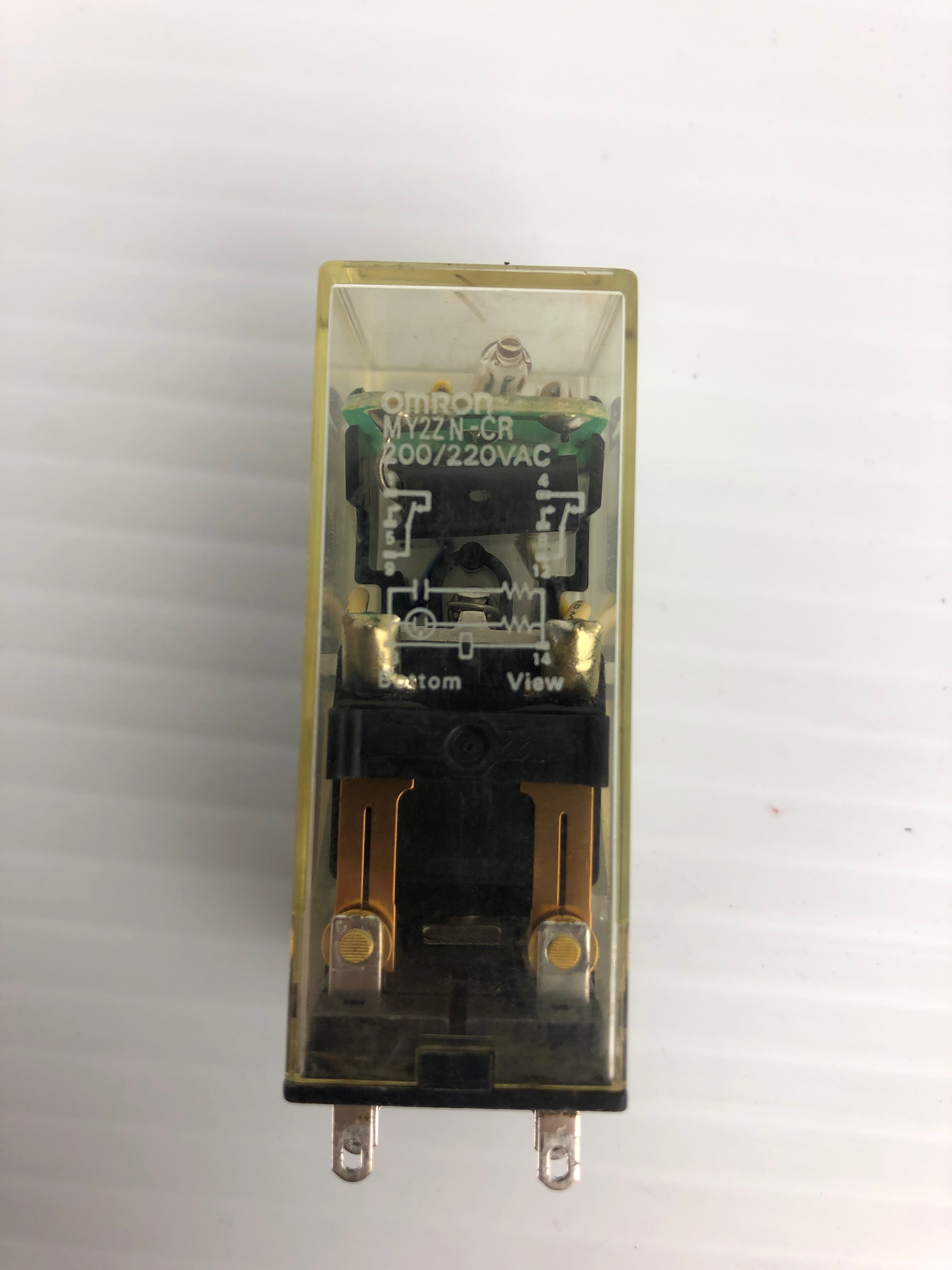 Omron MY2ZN-CR Relay 200/220VAC 3A - Missing Base