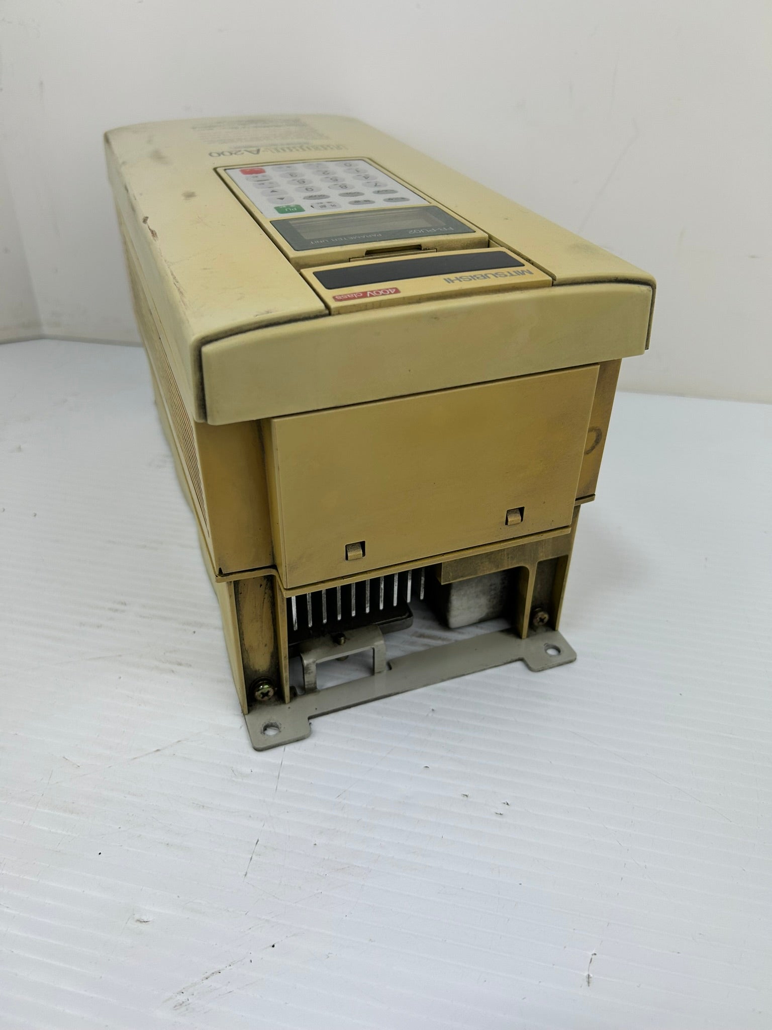 Mitsubishi FR-A240-0.75KP Inverter Freqrol A200 Drive 0.75kW with Keypad
