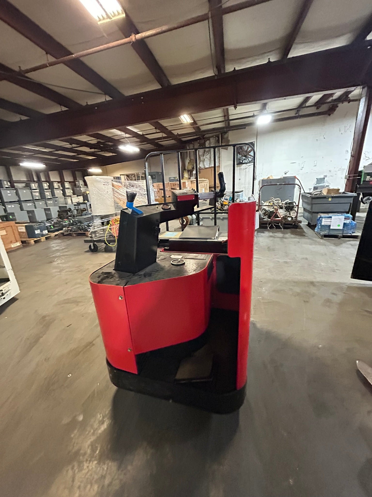 Crown 80PR-28-3 Electric Pallet Jack Stand-Up Rider Lift Long Forks 8000 Lb. 24V