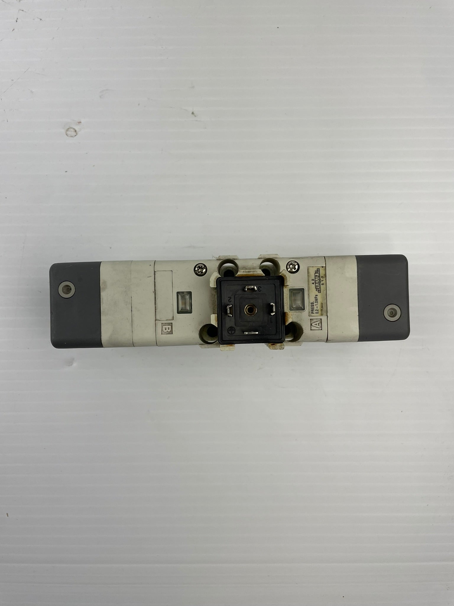 SMC Solenoid Valve Pressure Rating 0.2~1.0MPa