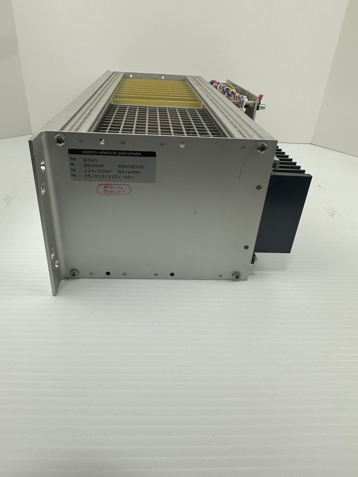 Zentro-Eletrik Pforzheim B300 98008300 110/220V 50/60Hz